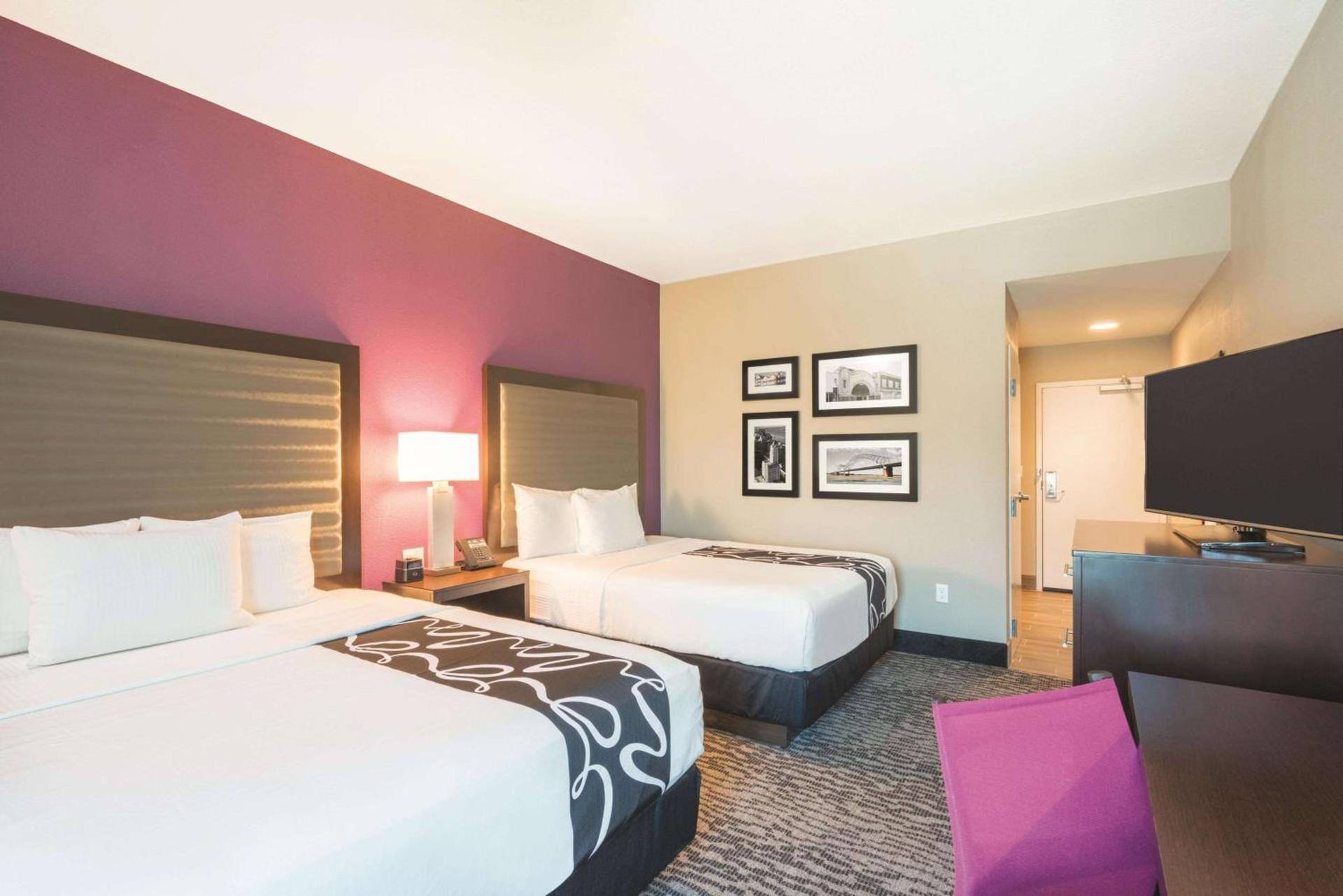 La Quinta by Wyndham Memphis Downtown photo 10
