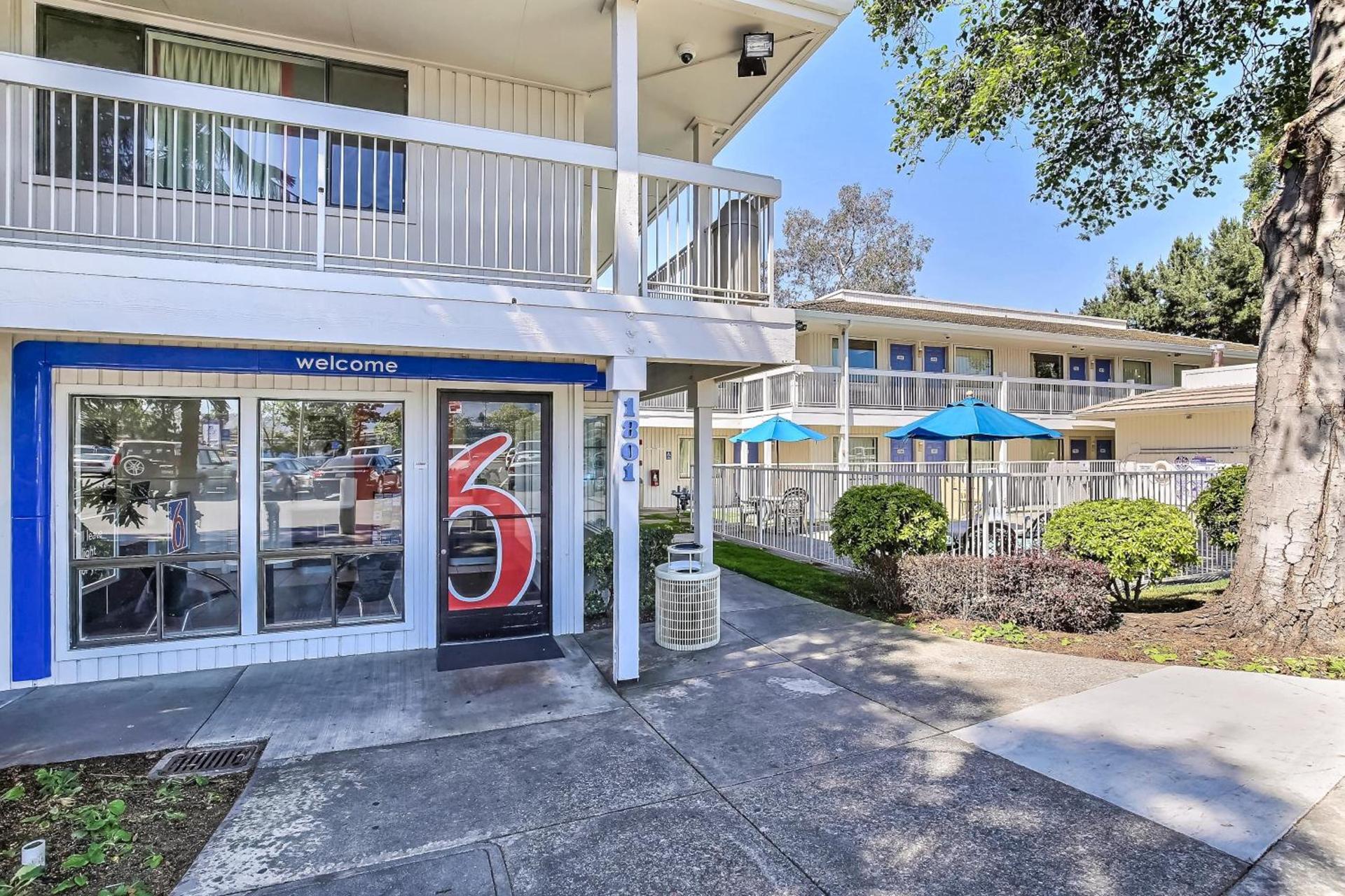 Motel 6-Oakland, CA - Embarcadero photo 3