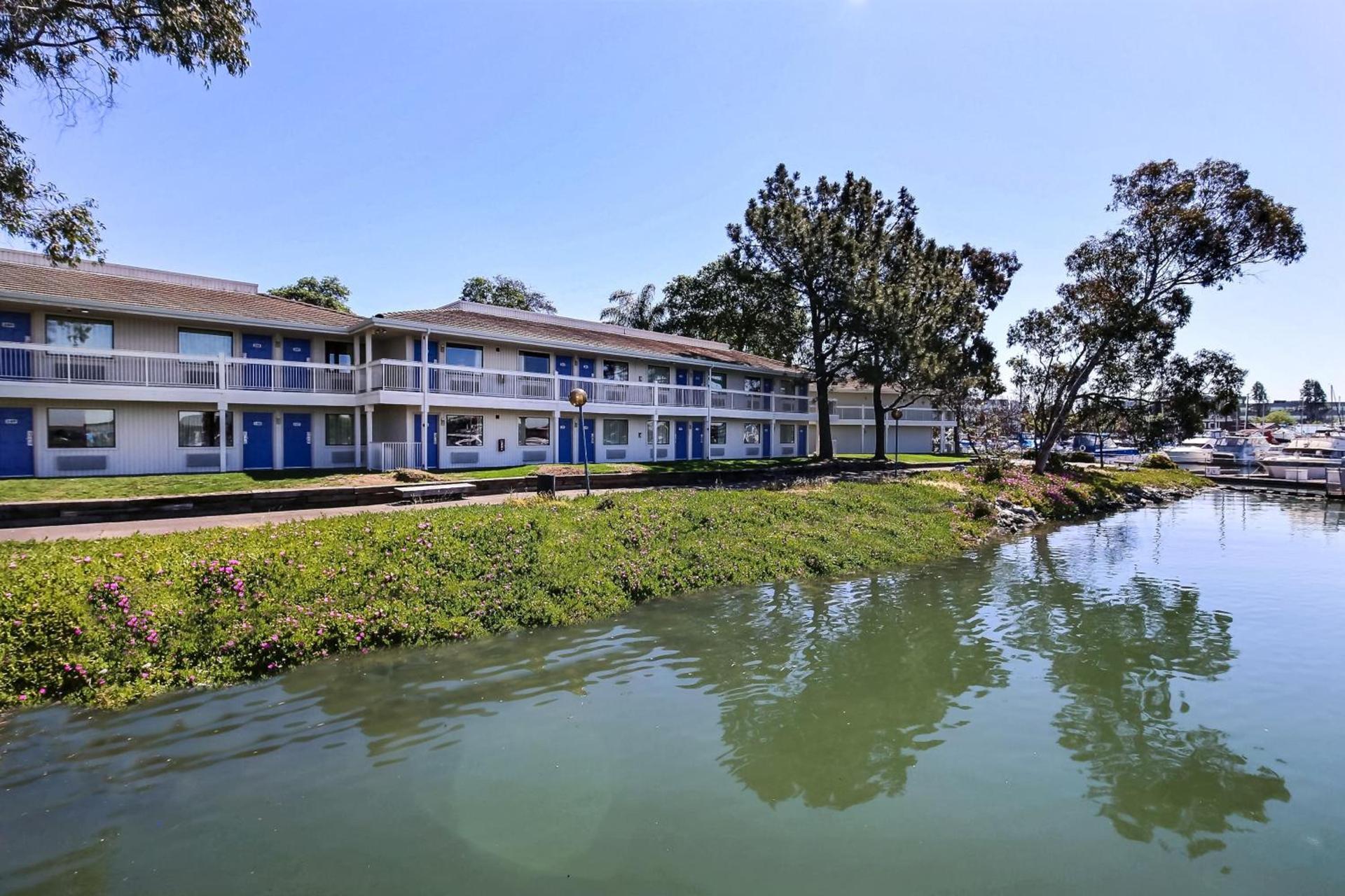 Motel 6-Oakland, CA - Embarcadero photo 13