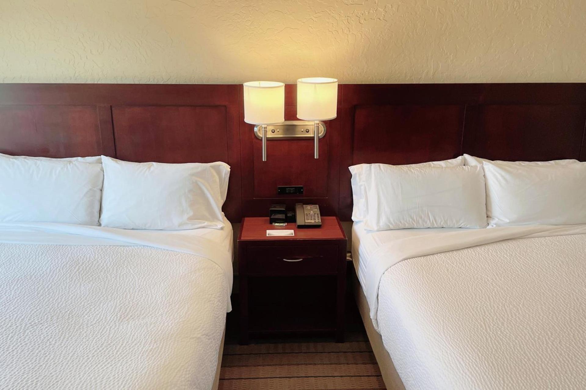 Marin Hilltop Hotel photo 20