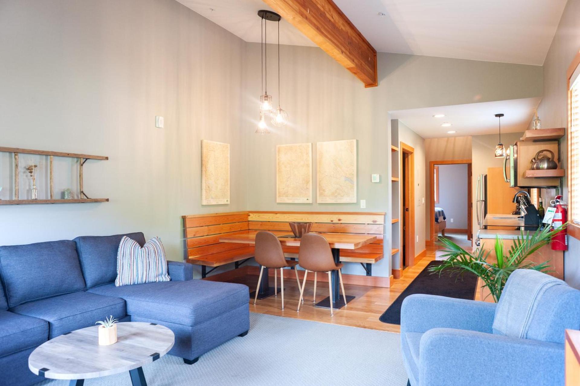 The Suites on Main photo 44