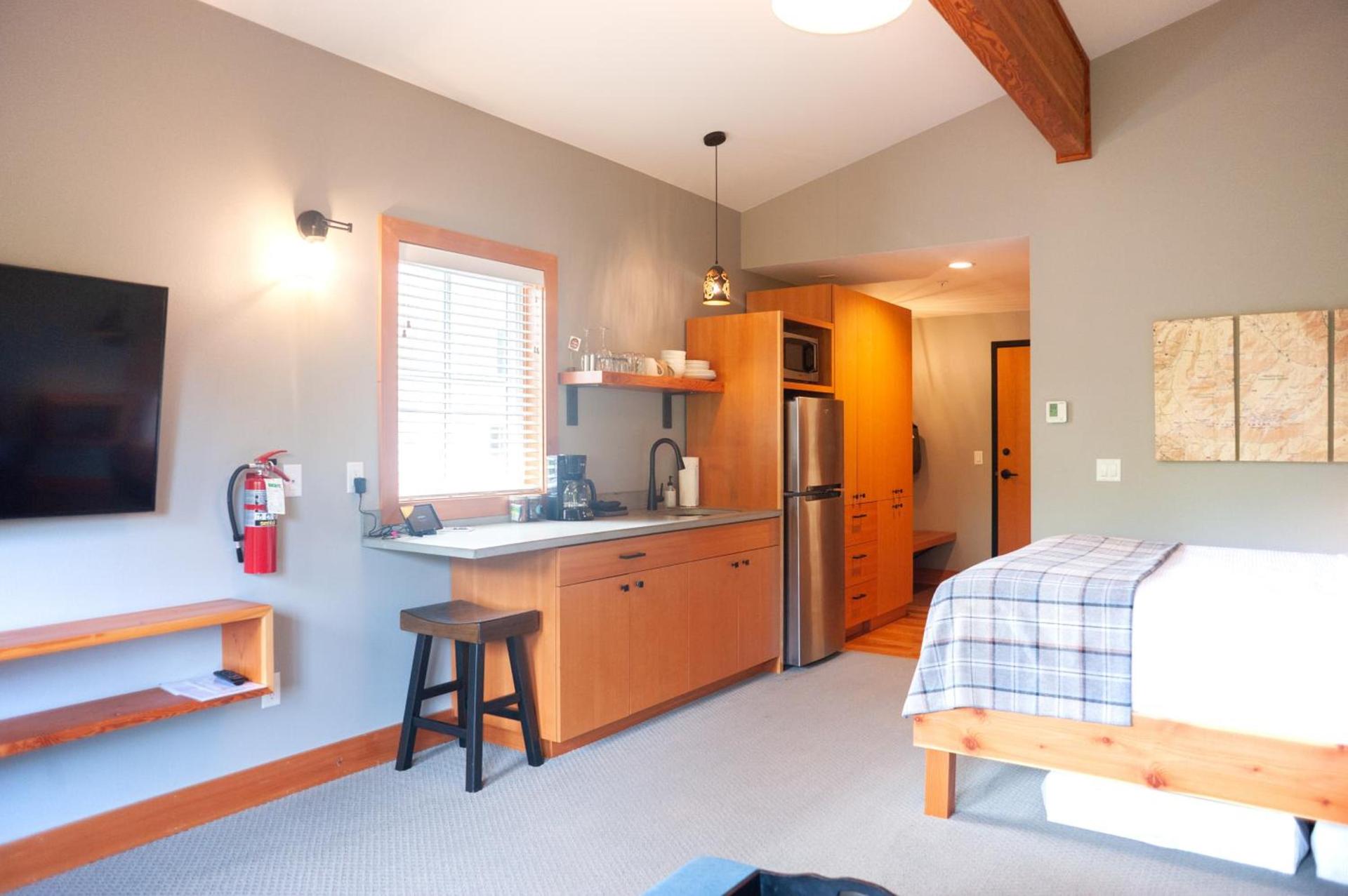 The Suites on Main photo 55