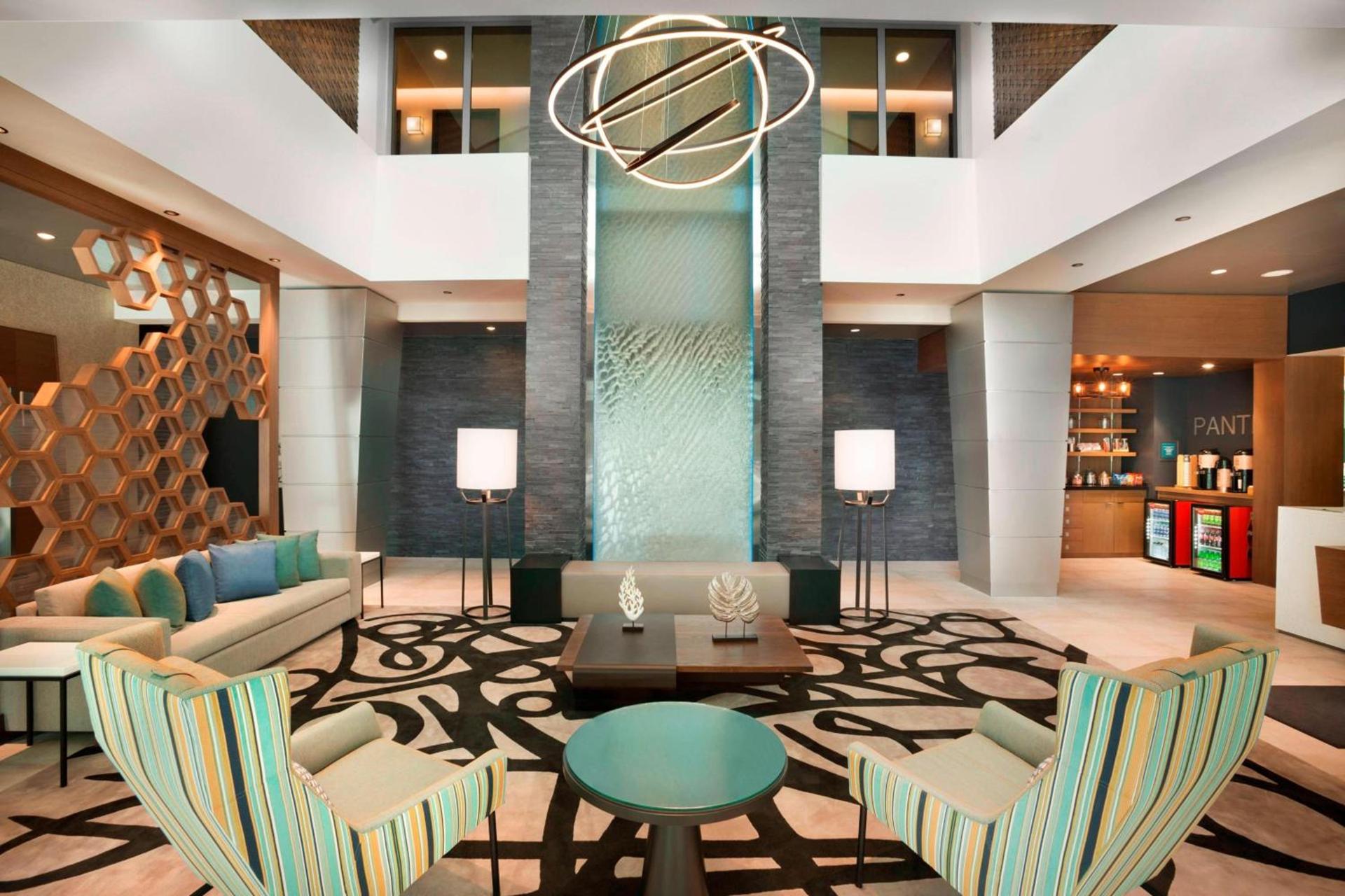 Four Points by Sheraton Miami Airport photo 2