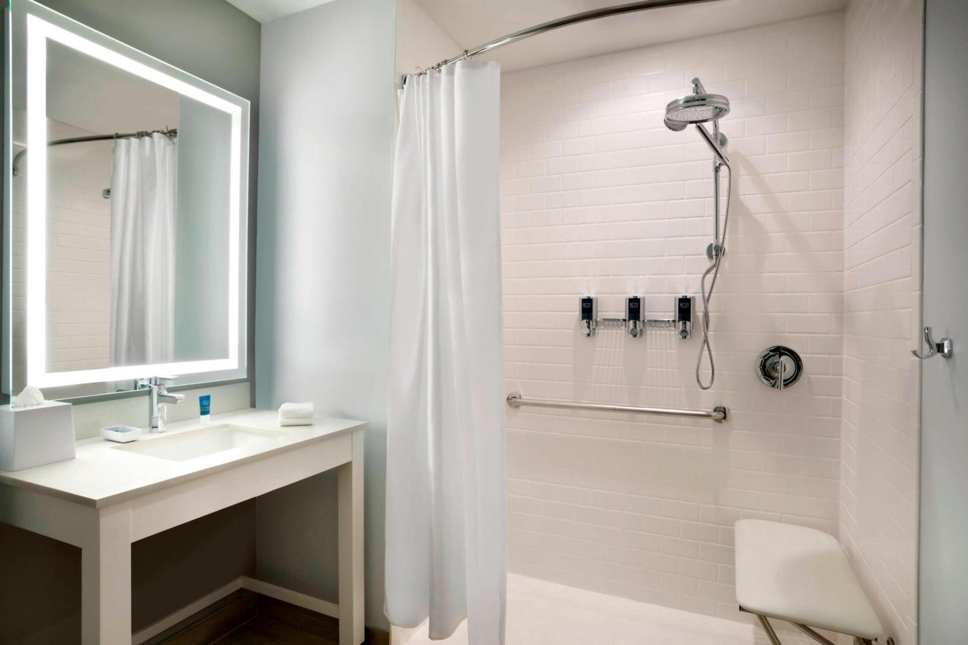 Four Points by Sheraton Miami Airport photo 7
