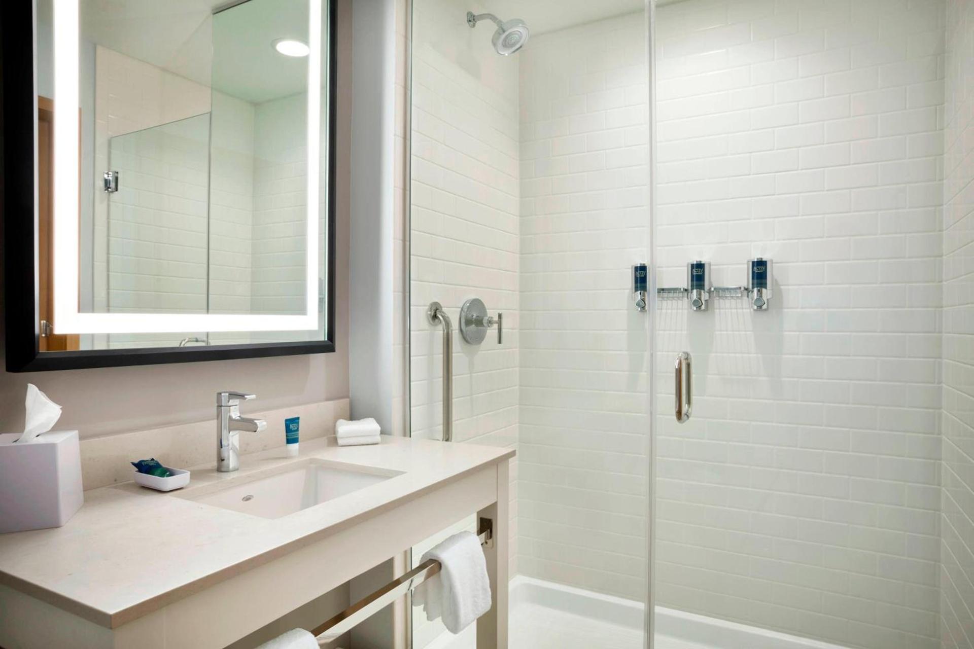 Four Points by Sheraton Miami Airport photo 6