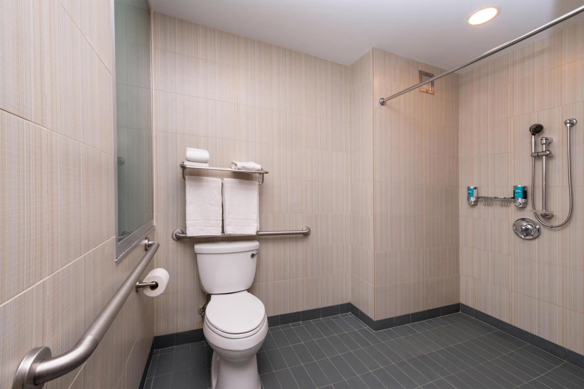 Aloft by Marriott Lexington photo 10