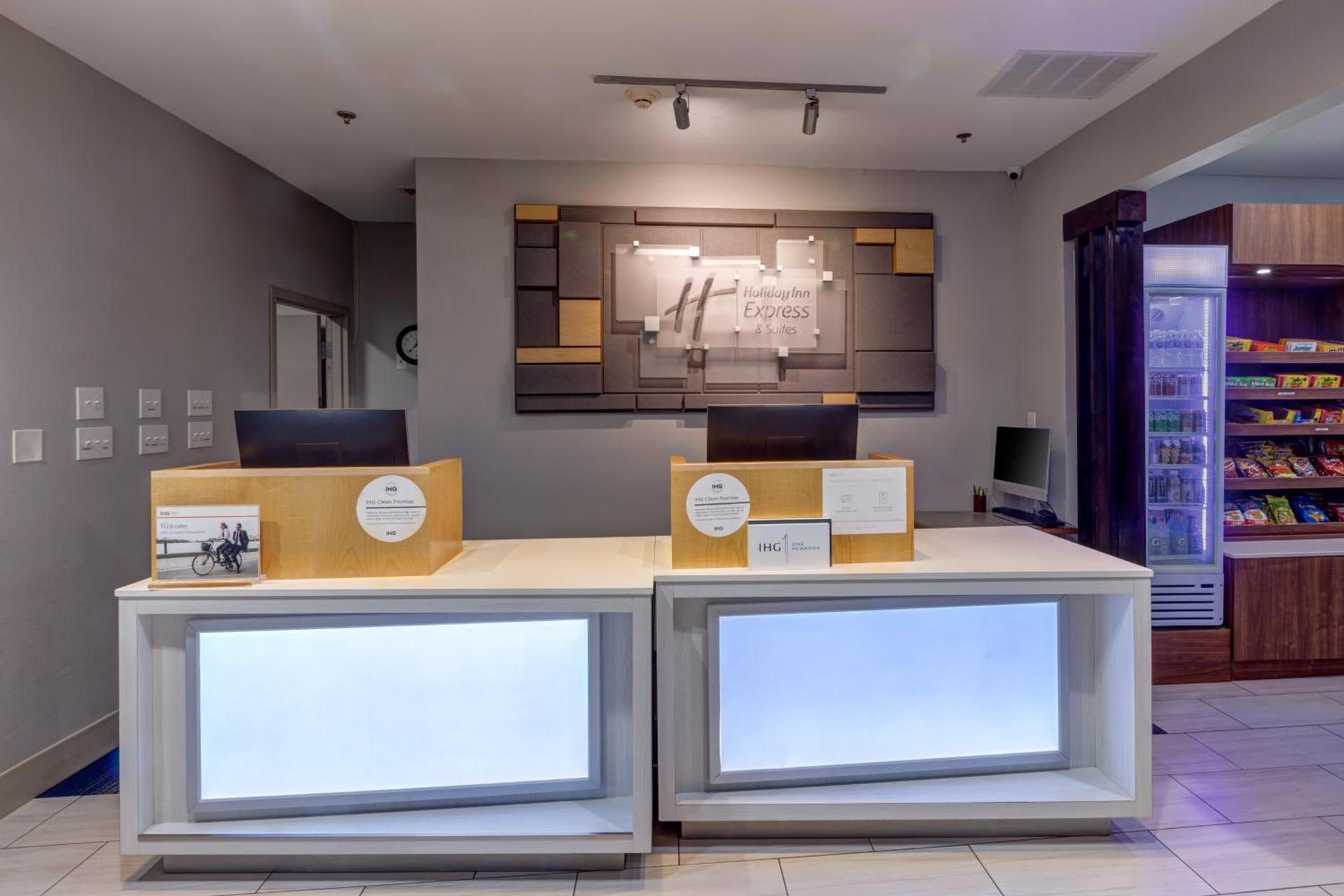 Holiday Inn Express & Suites Shelbyville Indianapolis by IHG photo 30