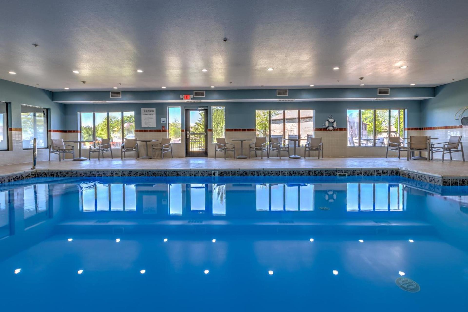 Holiday Inn Express & Suites Shelbyville Indianapolis by IHG photo 35