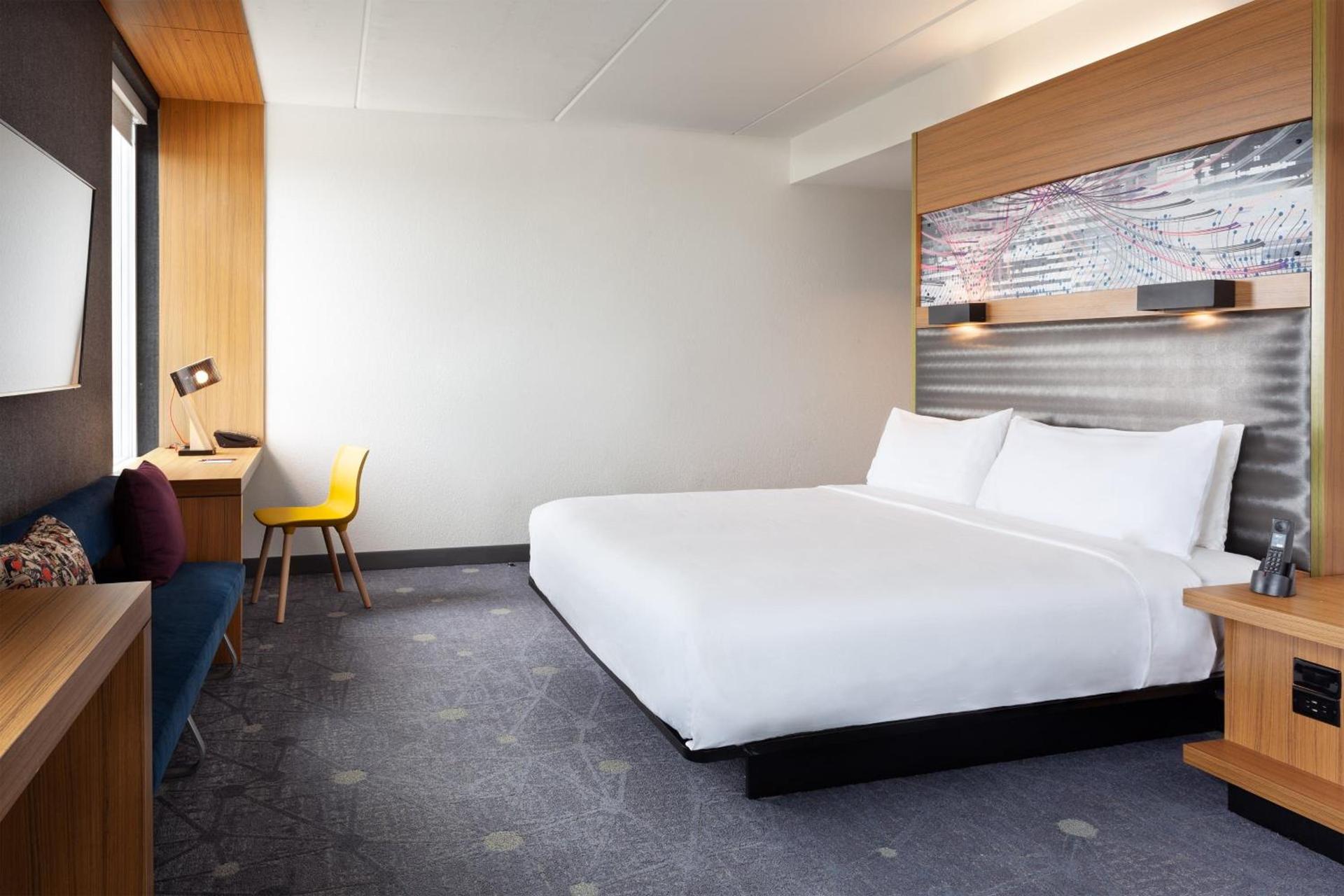 Aloft by Marriott Jacksonville Tapestry Park photo 6