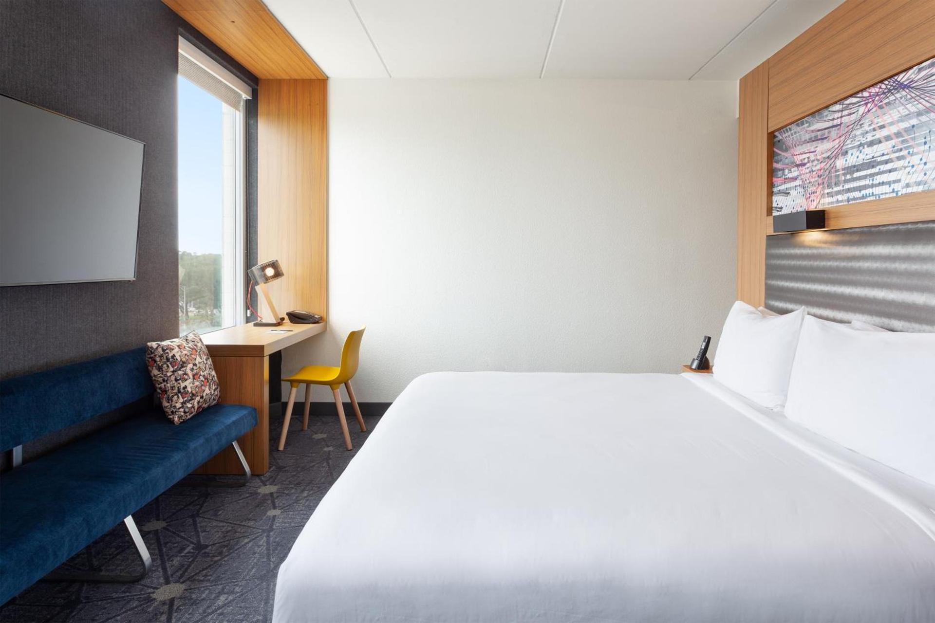 Aloft by Marriott Jacksonville Tapestry Park photo 5