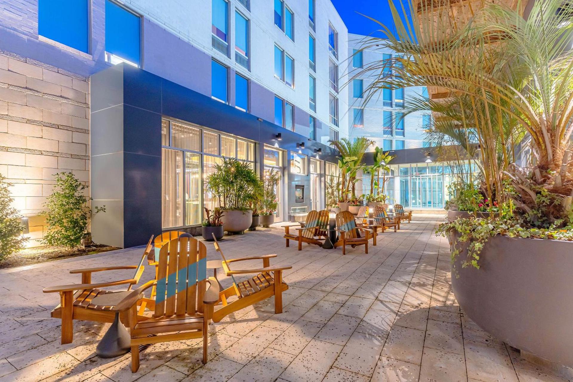 Aloft by Marriott Jacksonville Tapestry Park photo 25