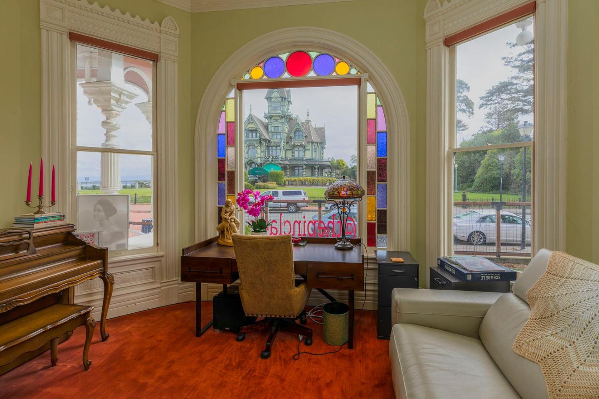 Pinc Lady Mansion photo 9
