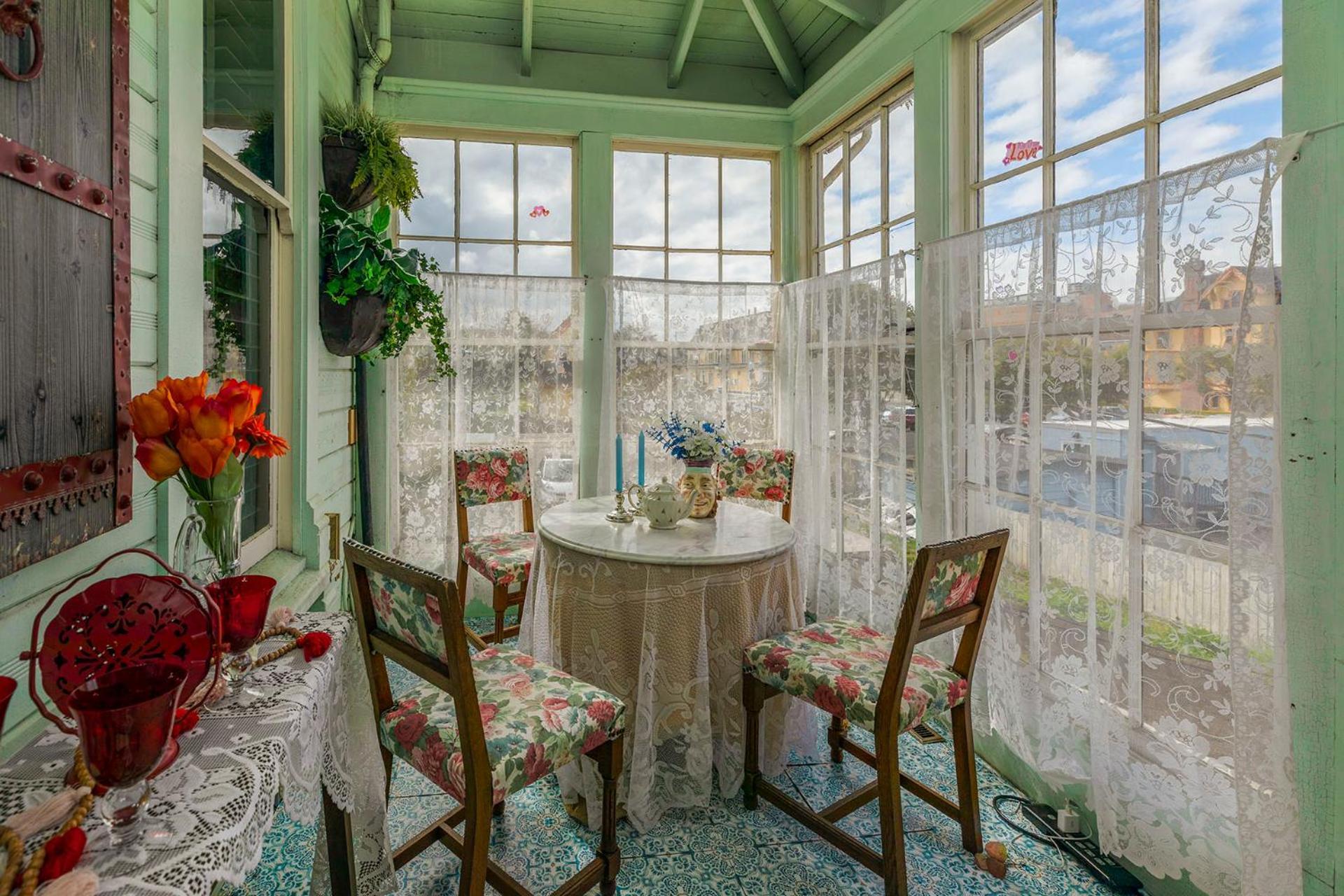 Pinc Lady Mansion photo 15