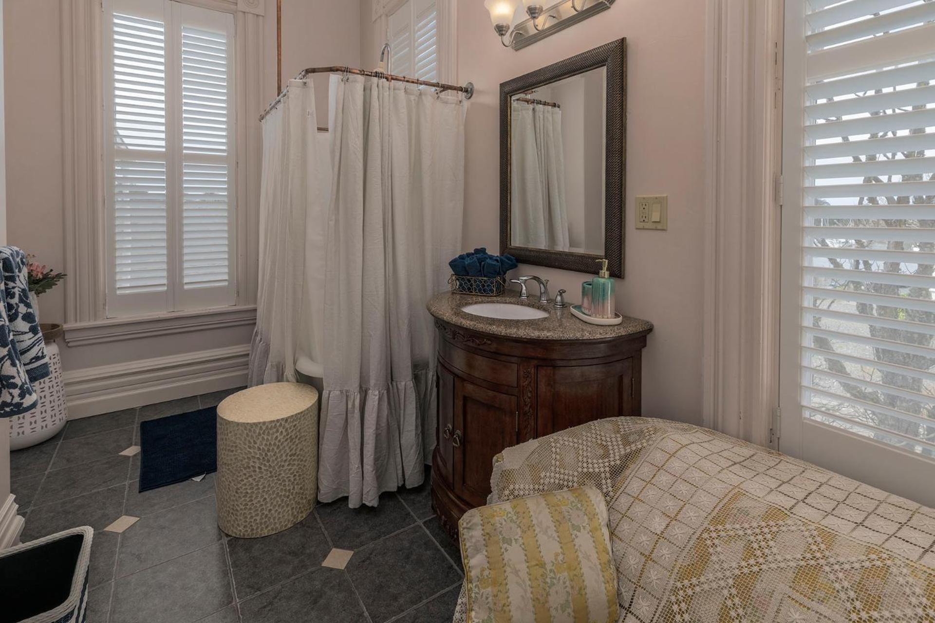 Pinc Lady Mansion photo 34