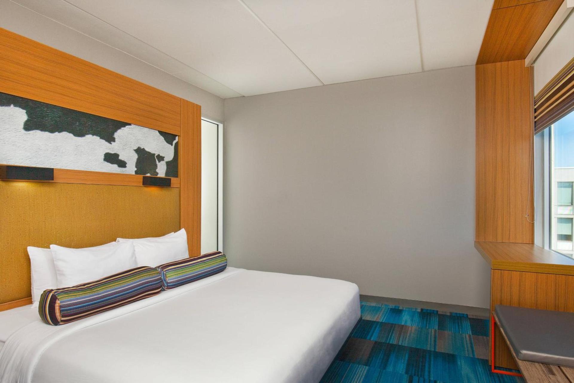 Aloft by Marriott Bolingbrook photo 9