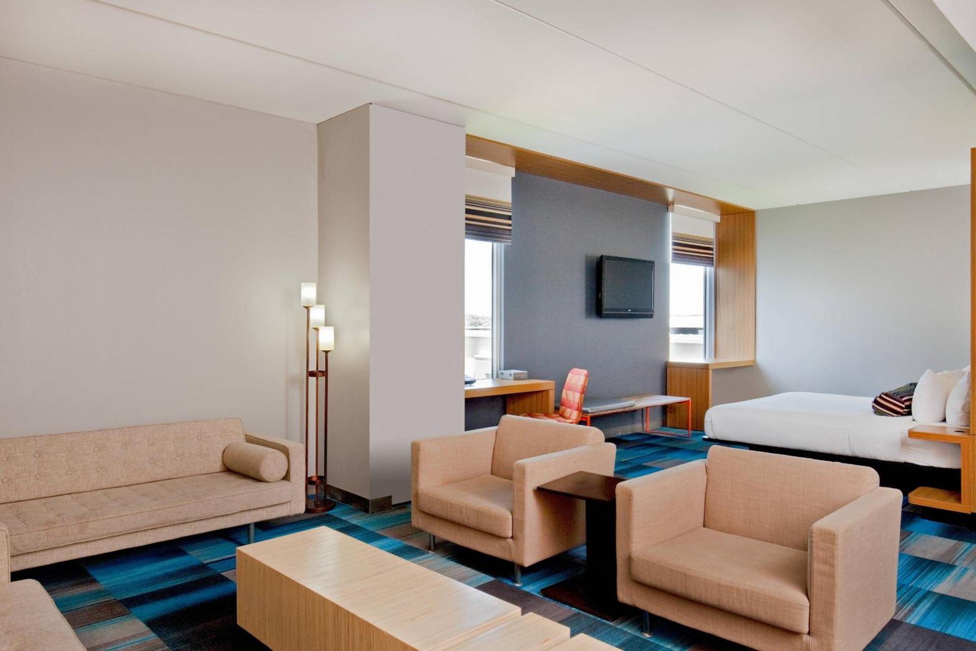 Aloft by Marriott Bolingbrook photo 13