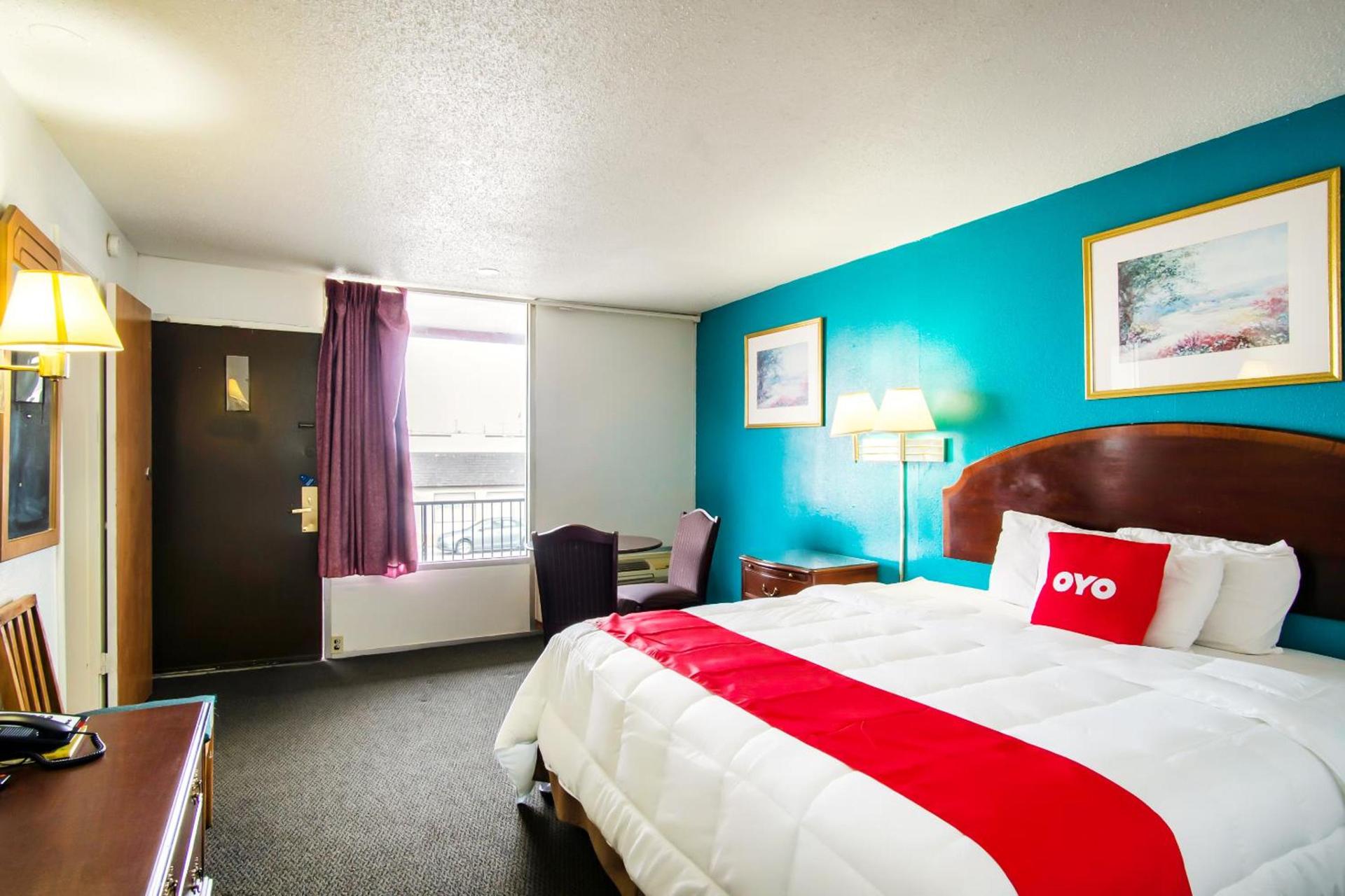 OYO Hotel Hutchinson West 4th Ave photo 23