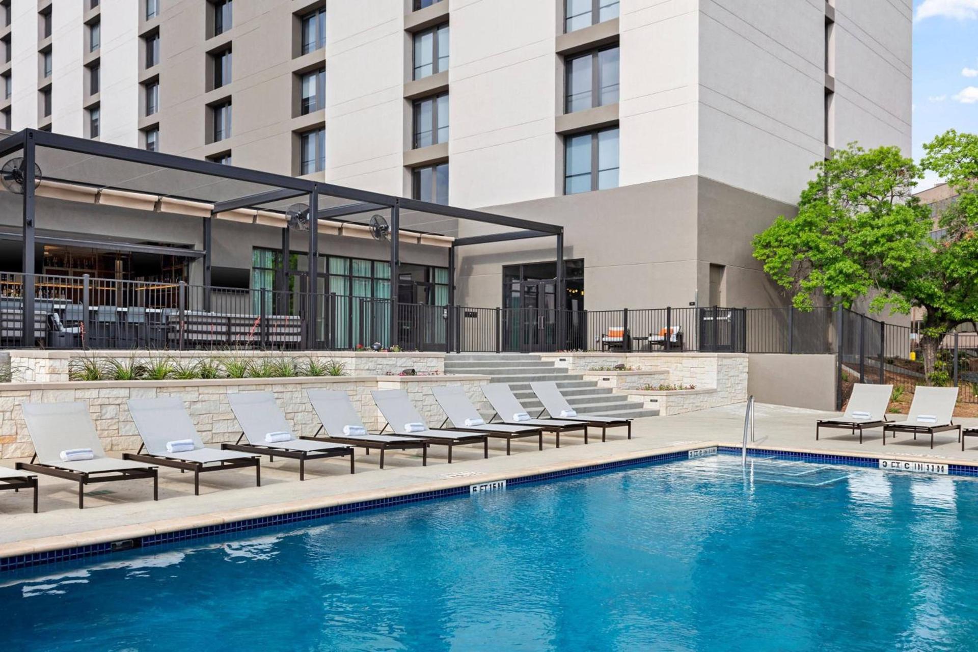 Marriott San Antonio Airport photo 2