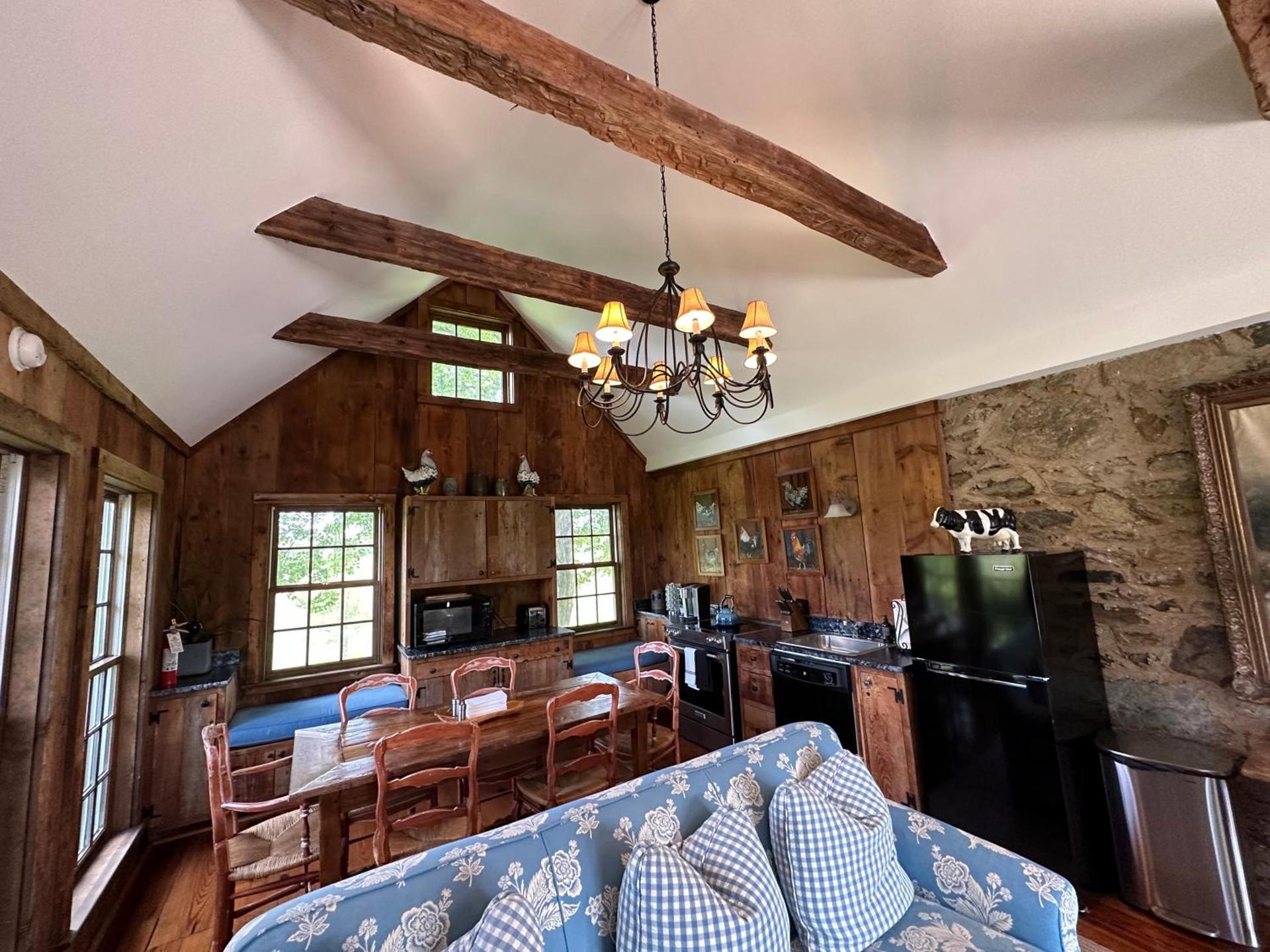 Goodstone Inn & Restaurant photo 3