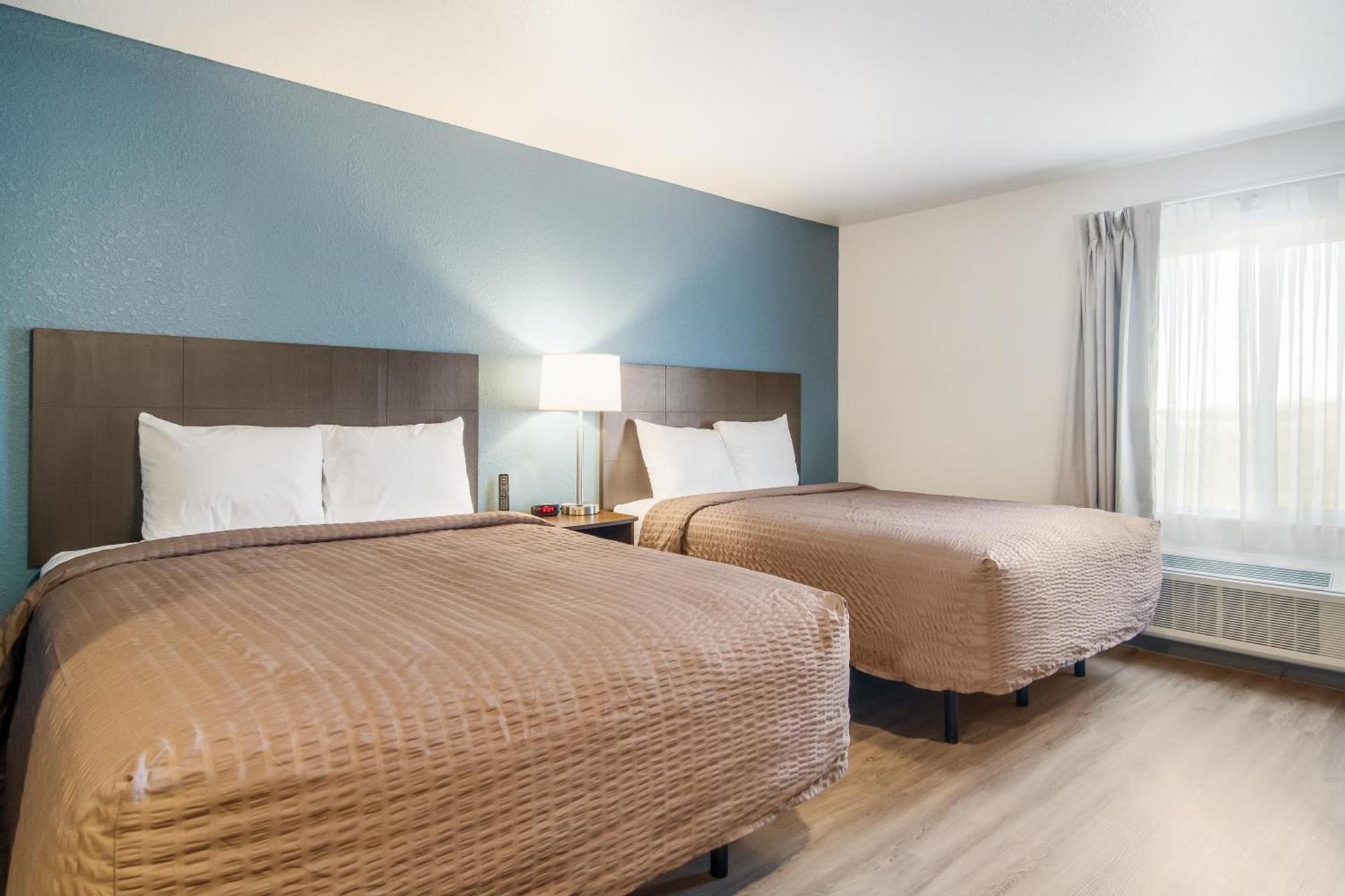 WoodSpring Suites Wixom - Novi photo 39