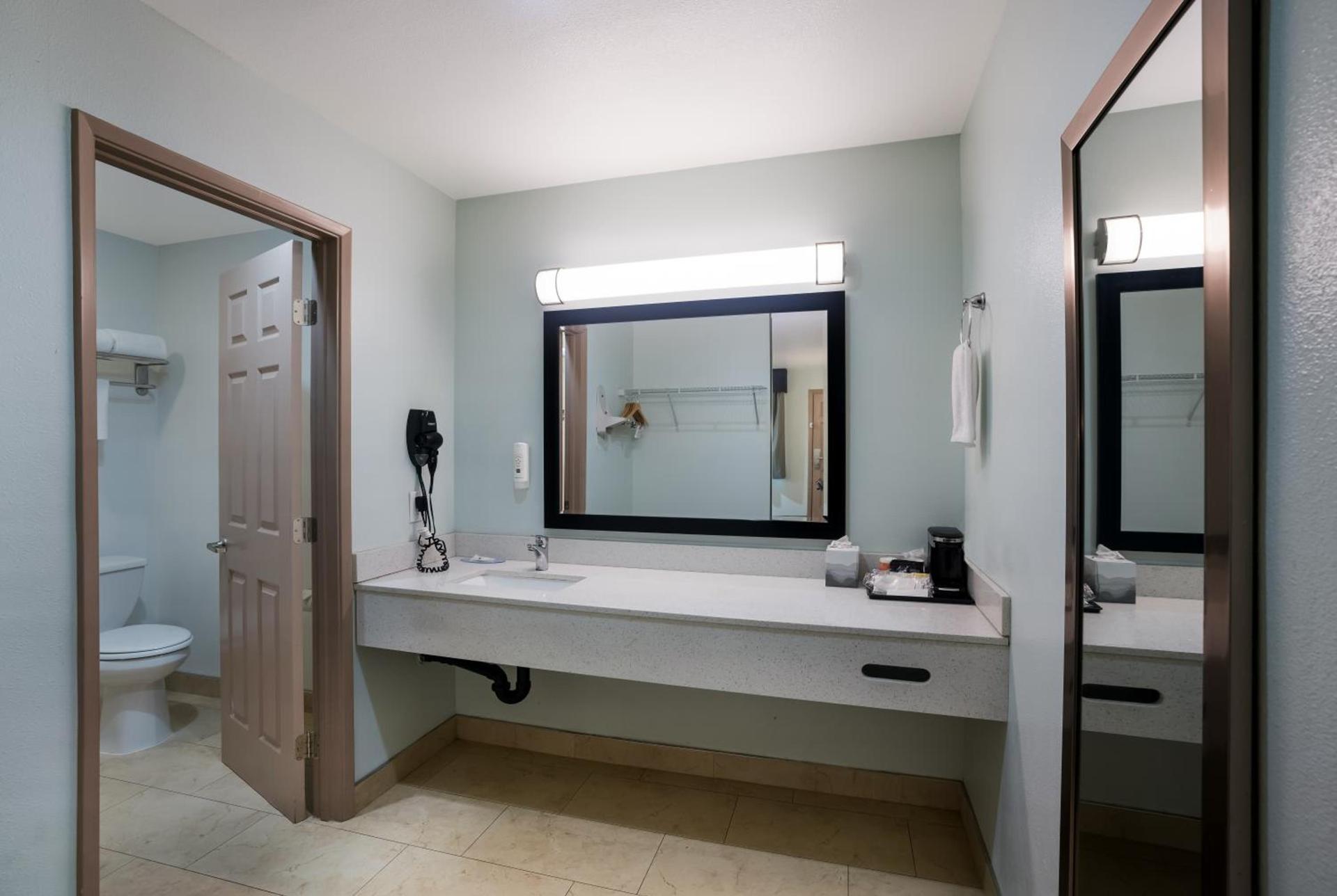 Quality Inn Fairfield Napa Valley Area photo 40