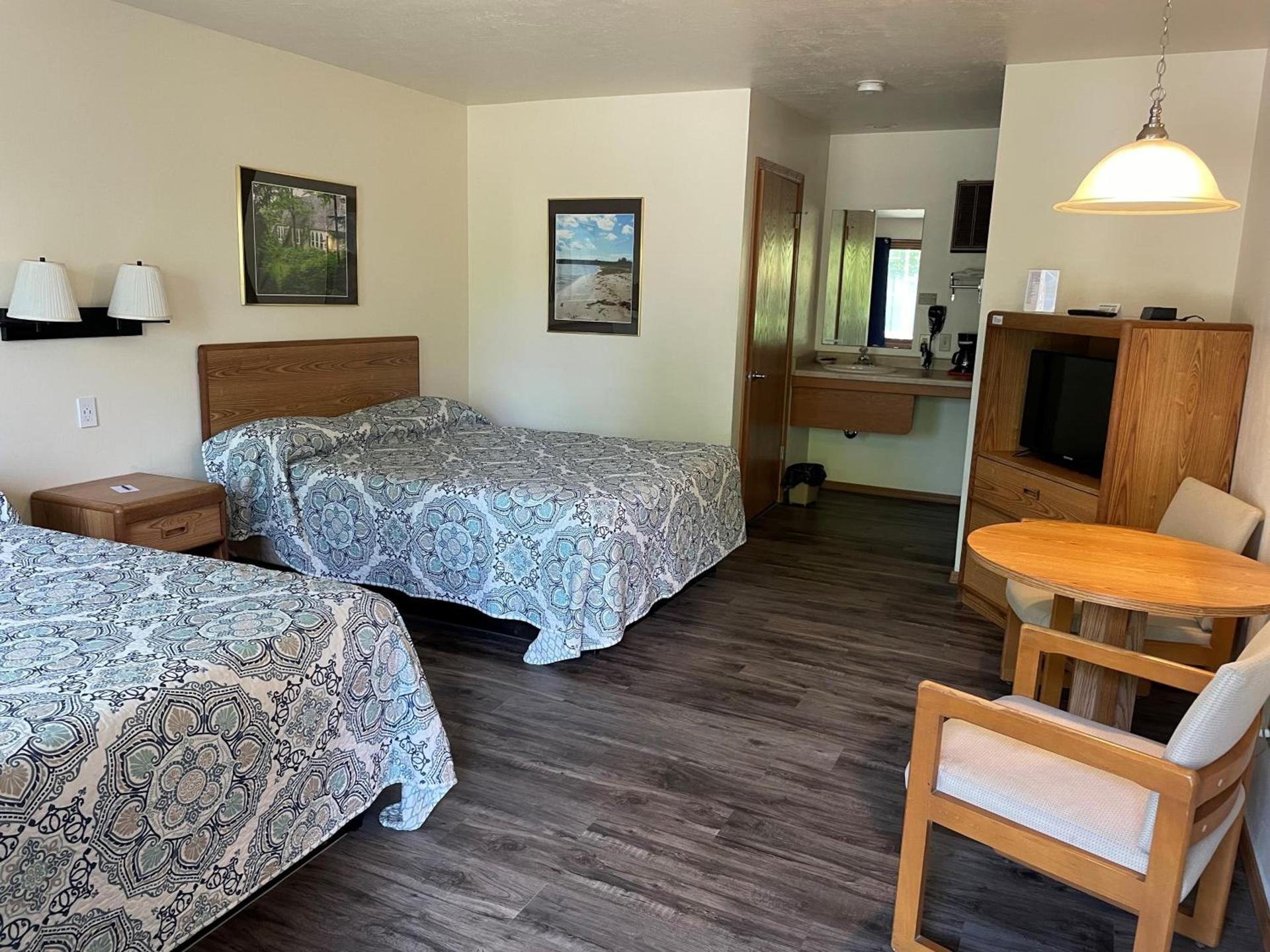 Parkside Inn photo 15
