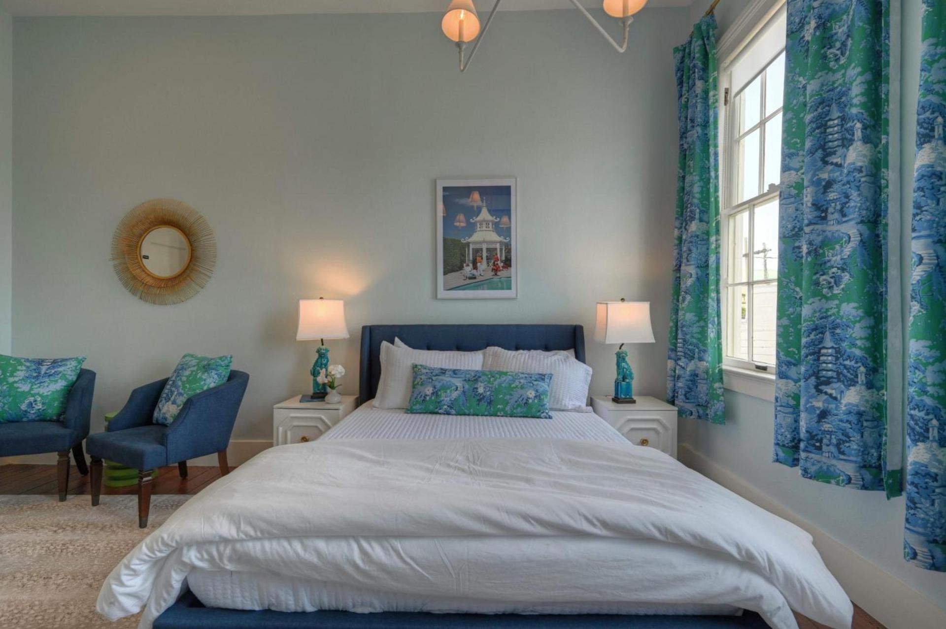 Sugars Inn Room 4 Historic NOLA Charm in Downtown Galveston photo 13