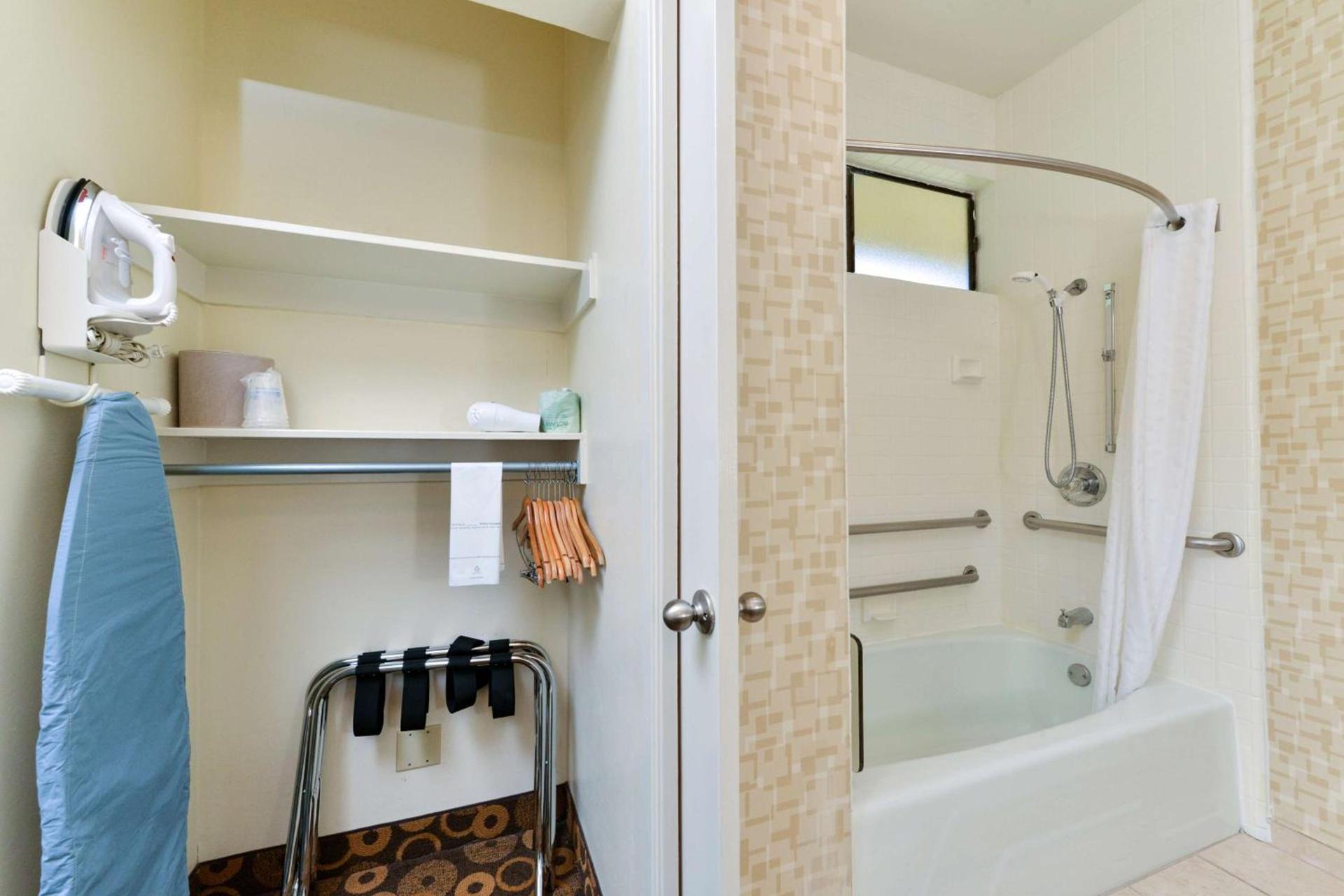 Best Western Corte Madera Inn photo 59