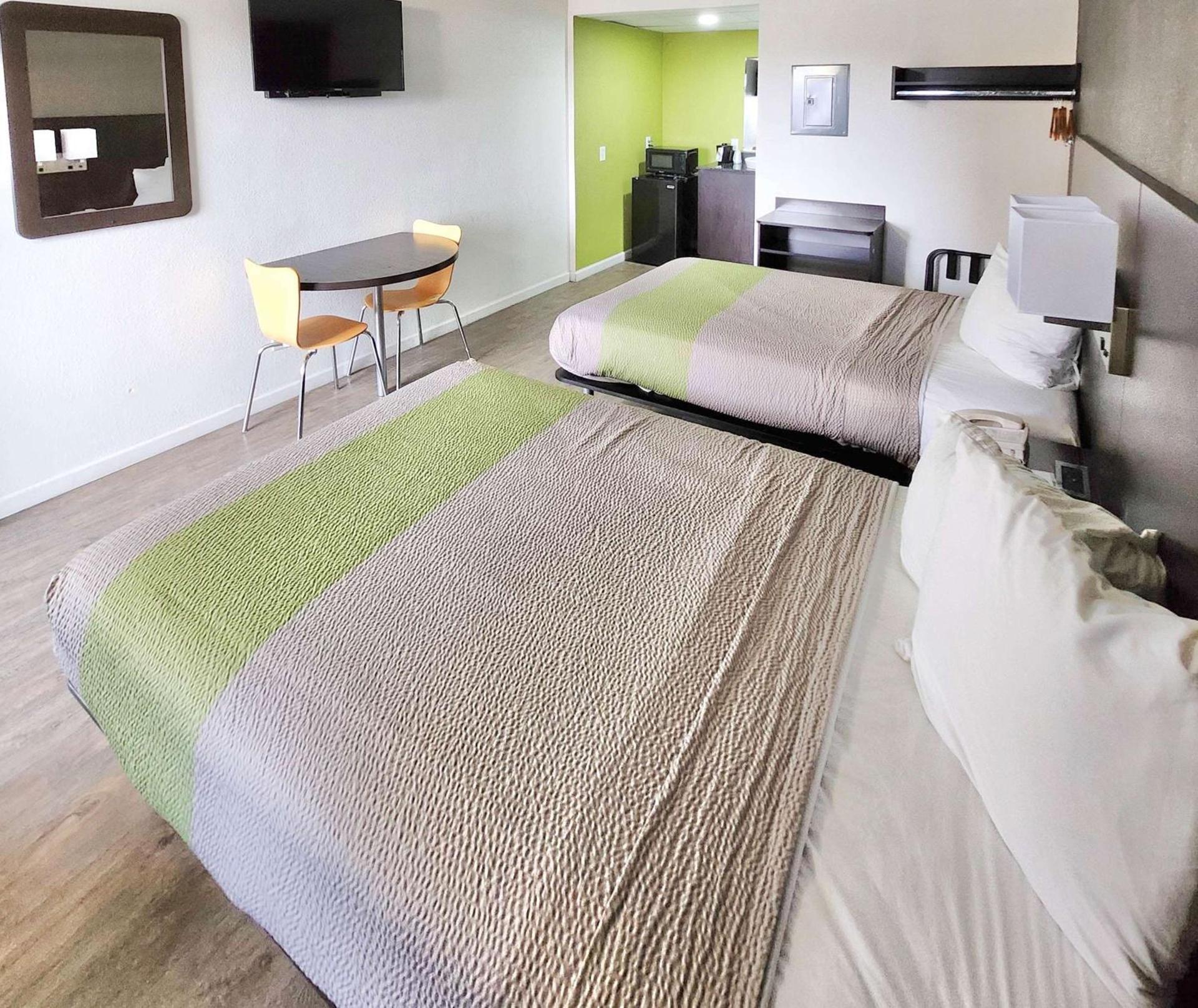 Motel 6-Columbus, GA - Downtown photo 10