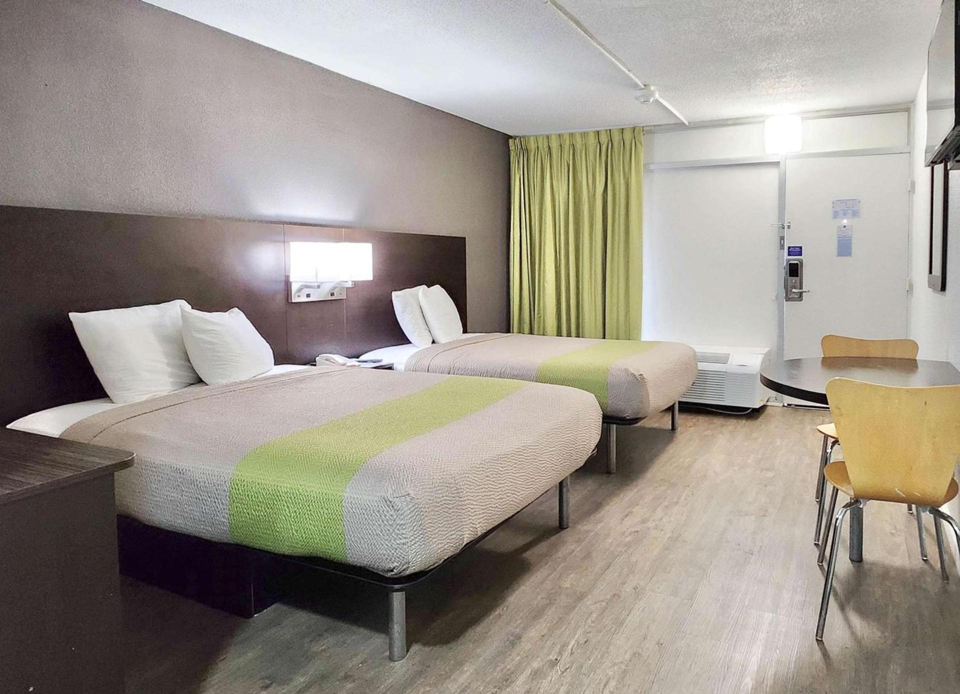 Motel 6-Columbus, GA - Downtown photo 11
