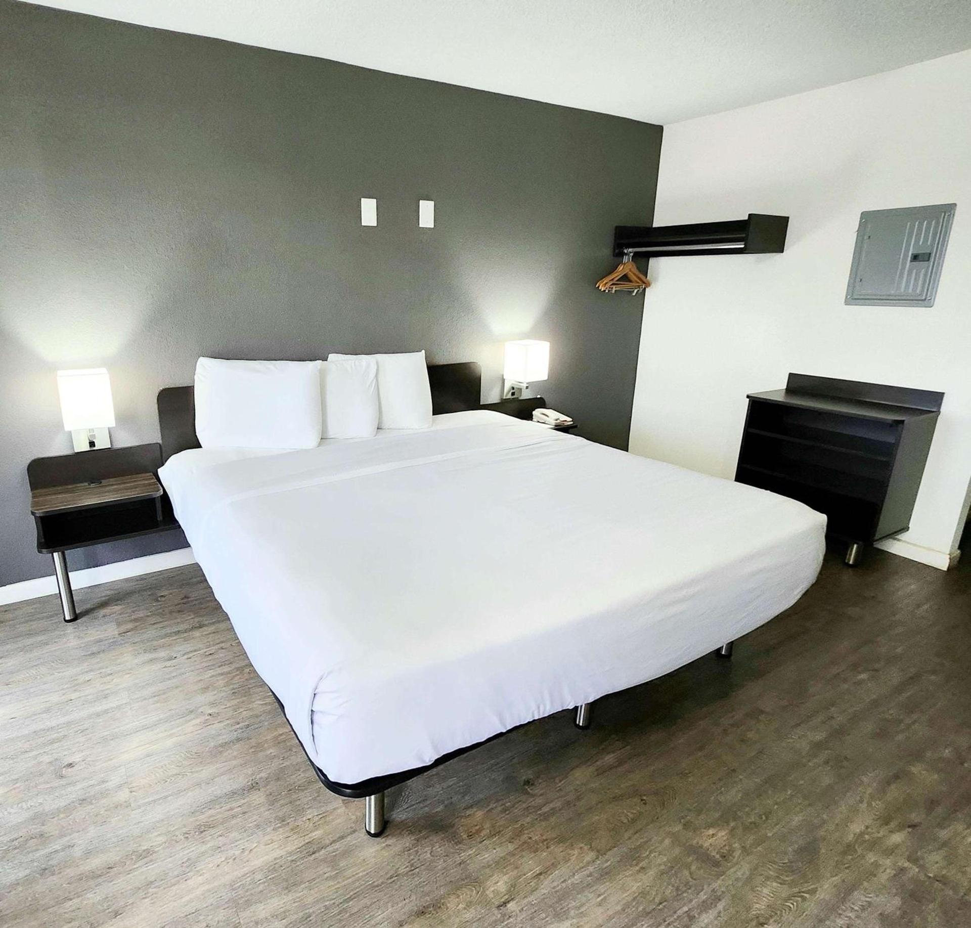 Motel 6-Columbus, GA - Downtown photo 15