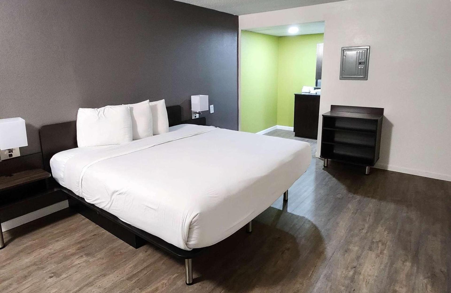 Motel 6-Columbus, GA - Downtown photo 18