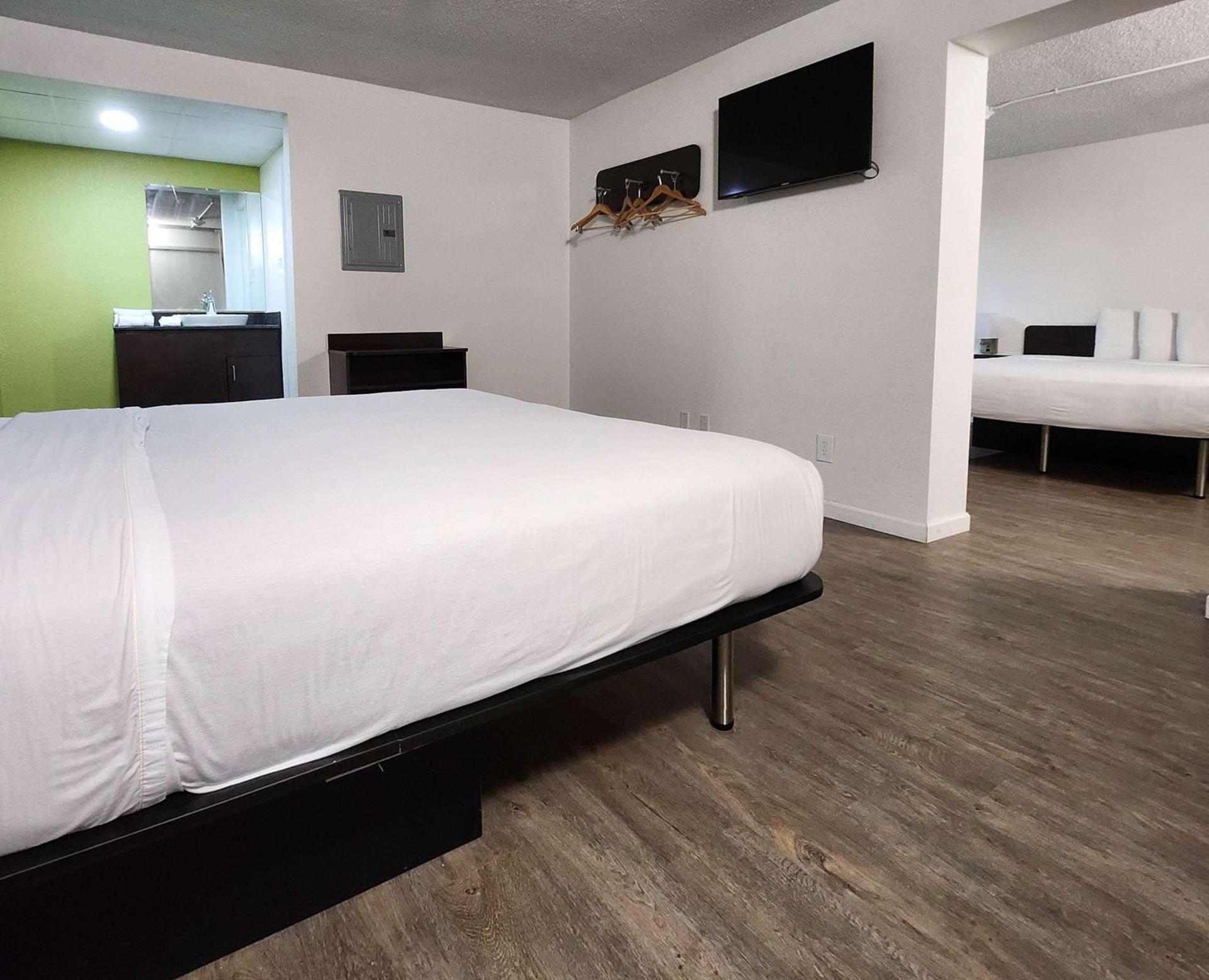 Motel 6-Columbus, GA - Downtown photo 19