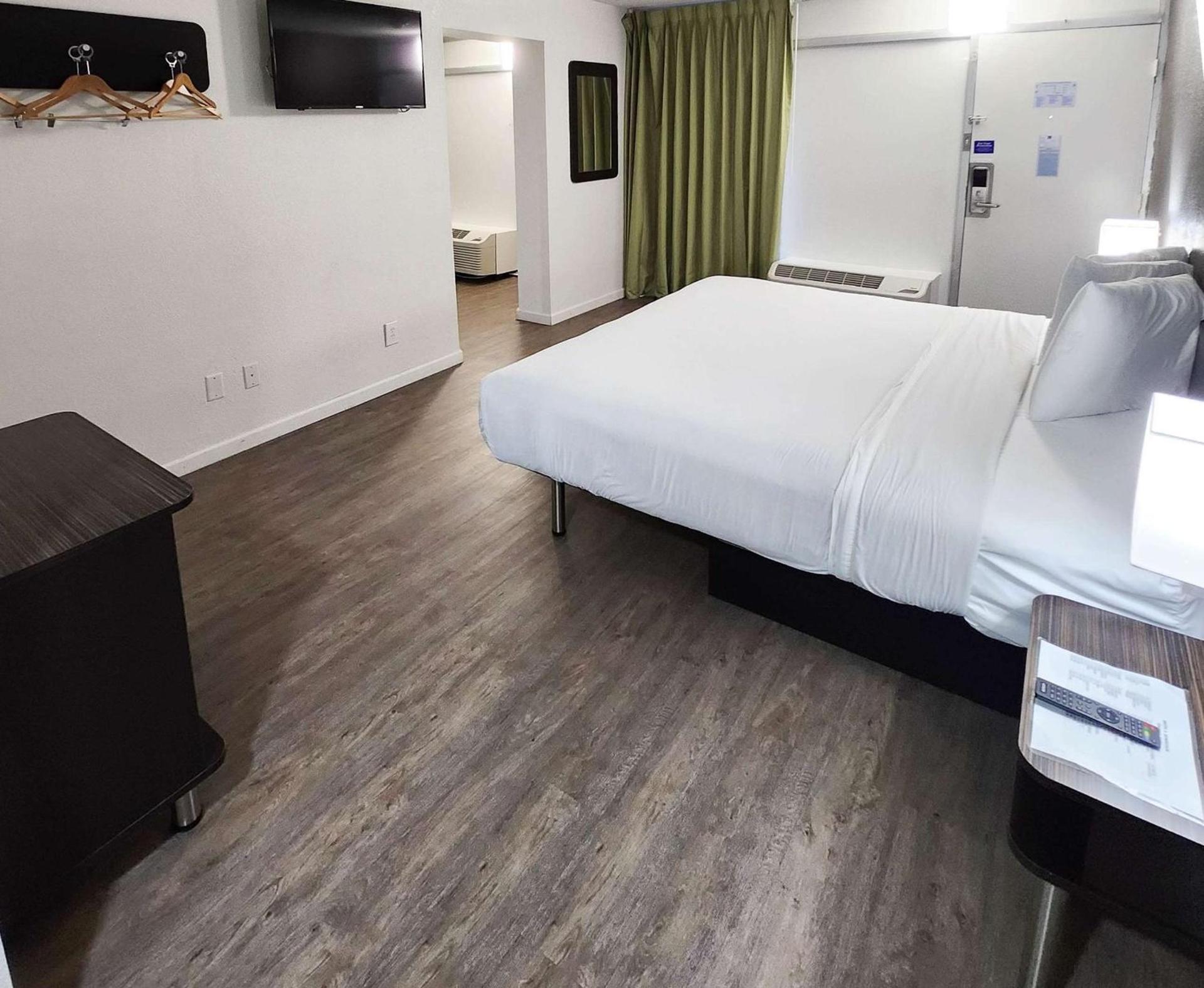 Motel 6-Columbus, GA - Downtown photo 21