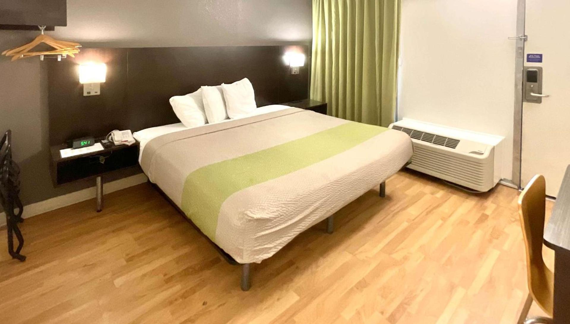 Motel 6-Columbus, GA - Downtown photo 22