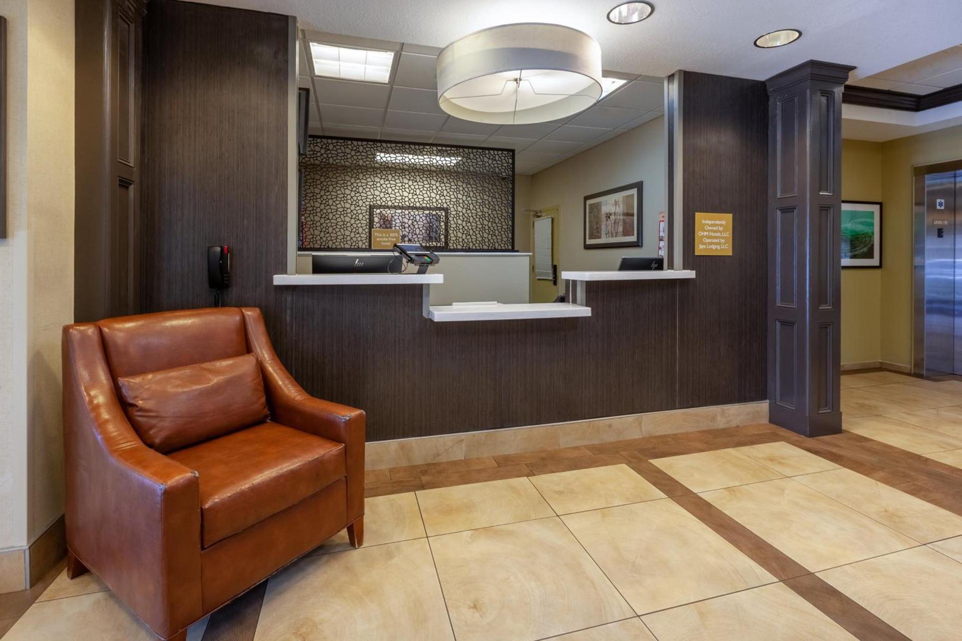Candlewood Suites-West Springfield by IHG photo 51