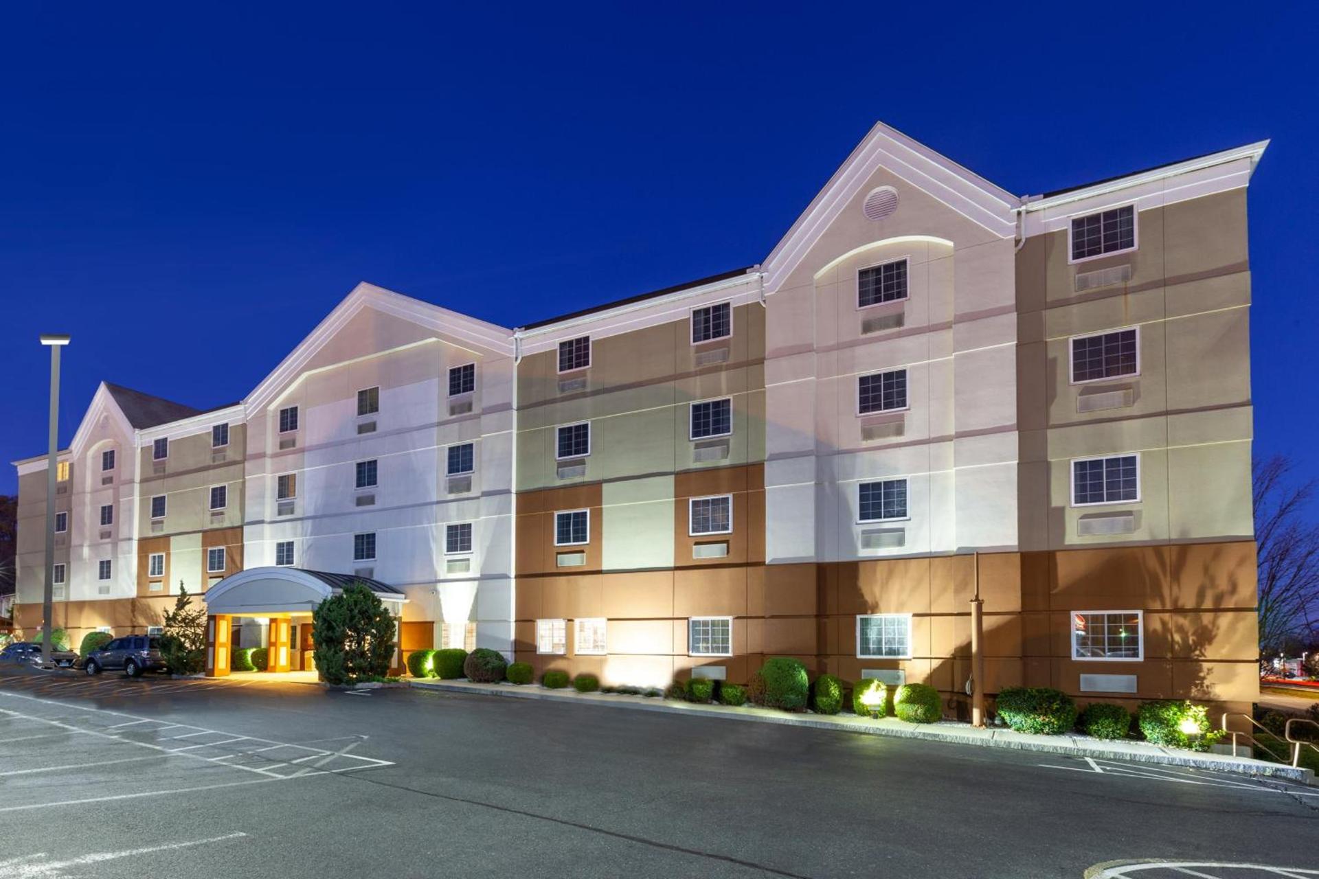 Candlewood Suites-West Springfield by IHG photo 53