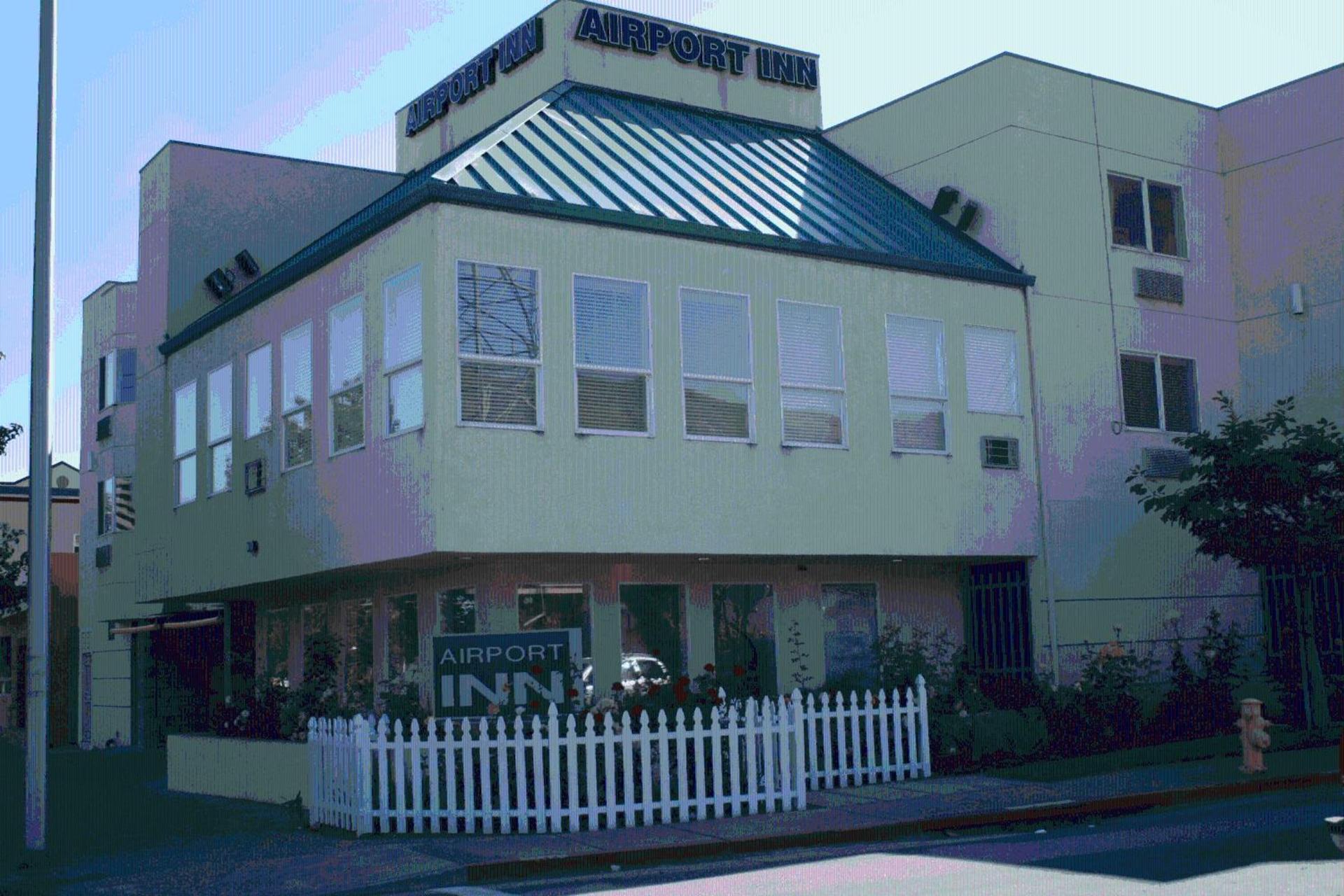 Airport Inn photo 62