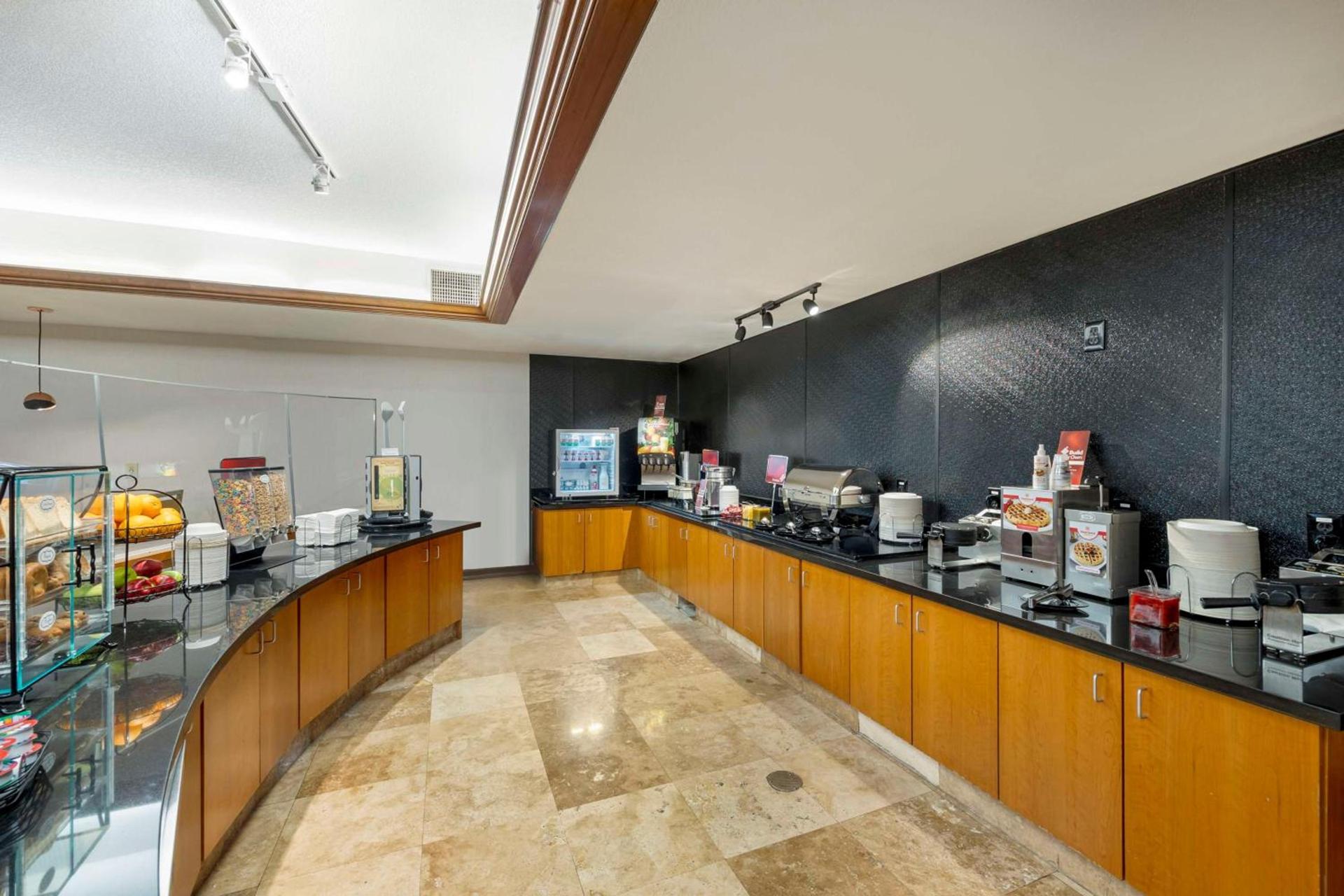 Best Western Plus Henderson Hotel photo 28