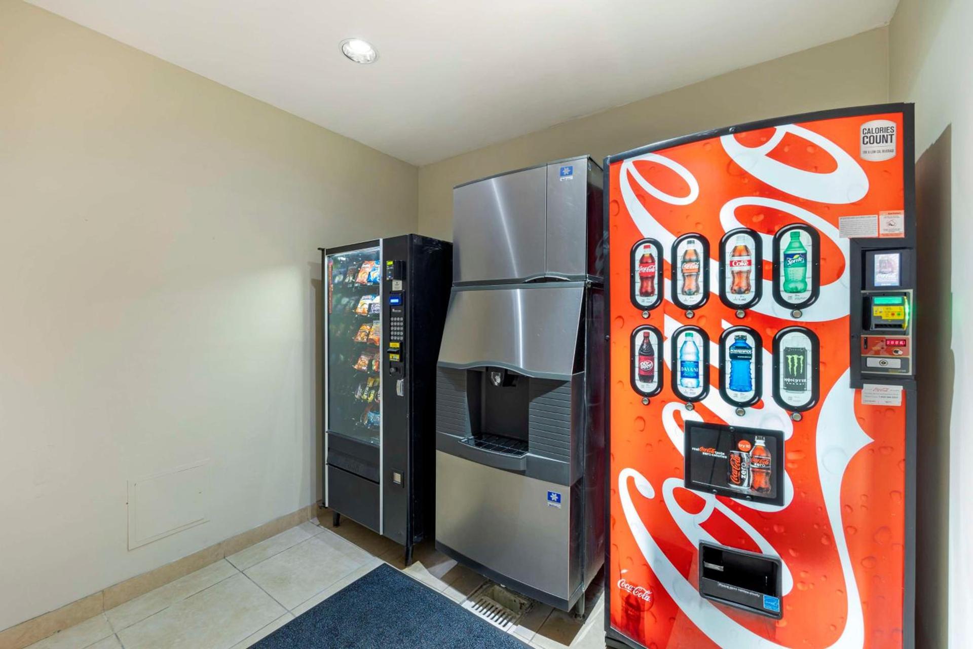 Best Western Plus Henderson Hotel photo 35
