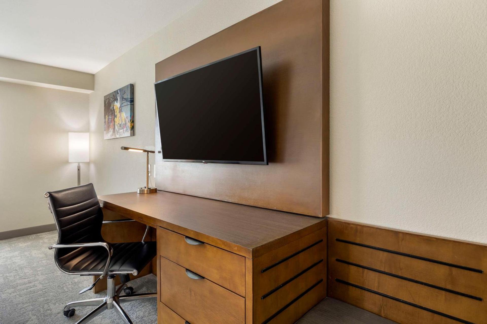 Best Western Plus Henderson Hotel photo 19