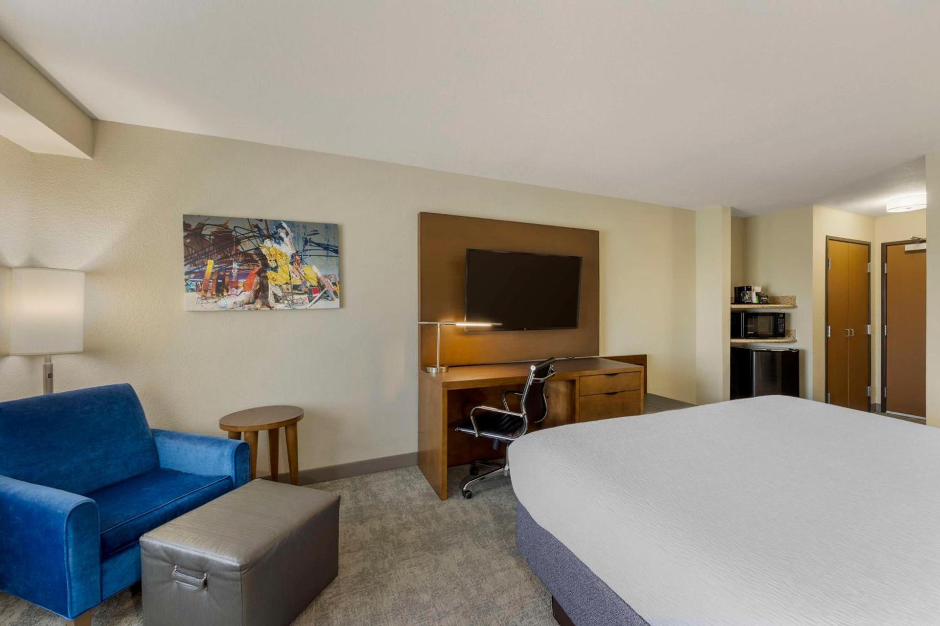 Best Western Plus Henderson Hotel photo 12