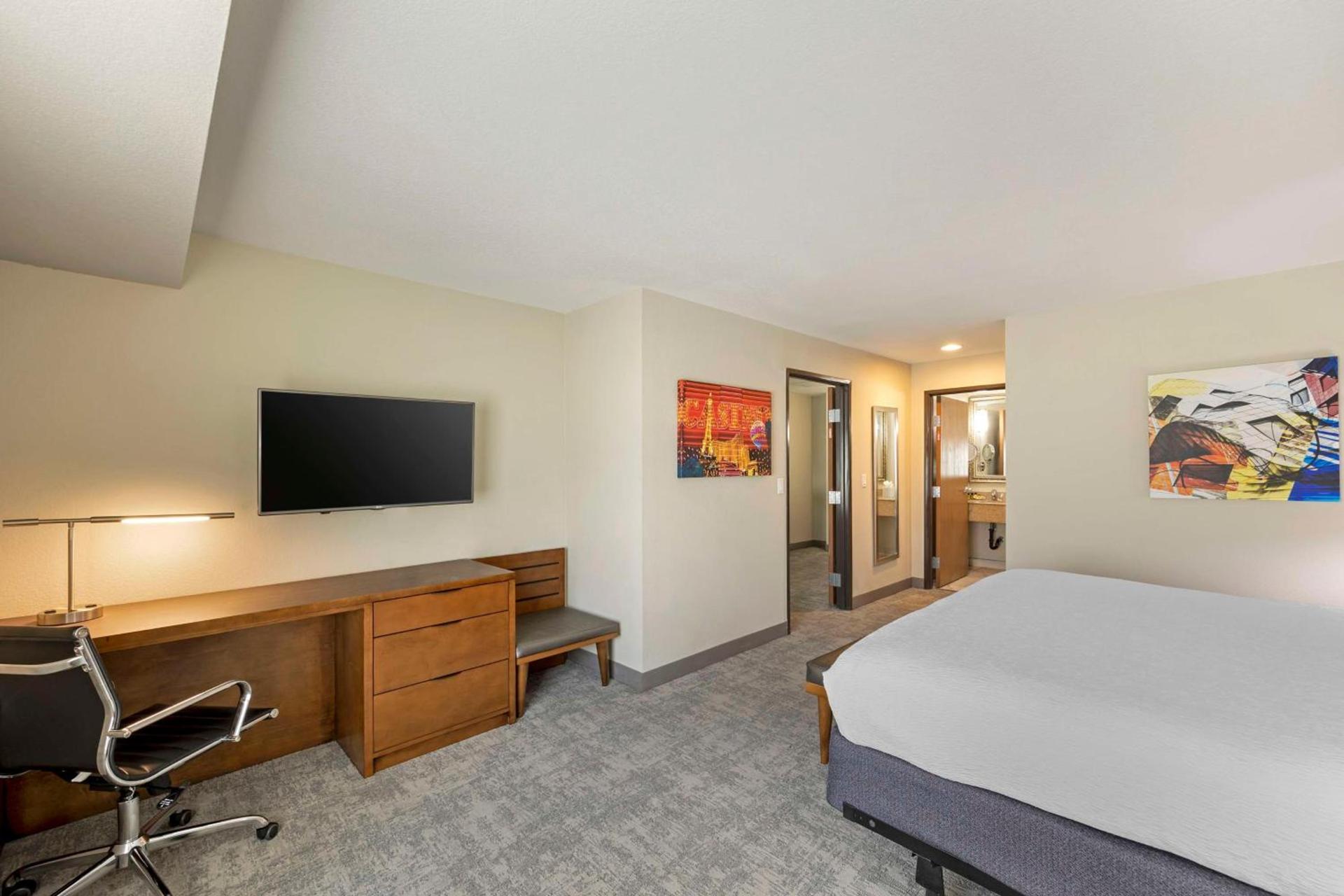 Best Western Plus Henderson Hotel photo 16