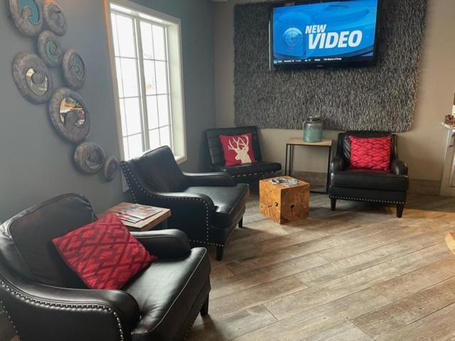 River Hills Hotel- Mankato photo 10