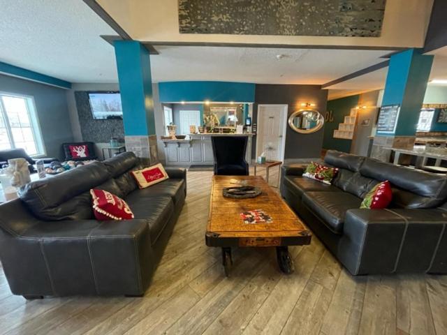 River Hills Hotel- Mankato photo 2