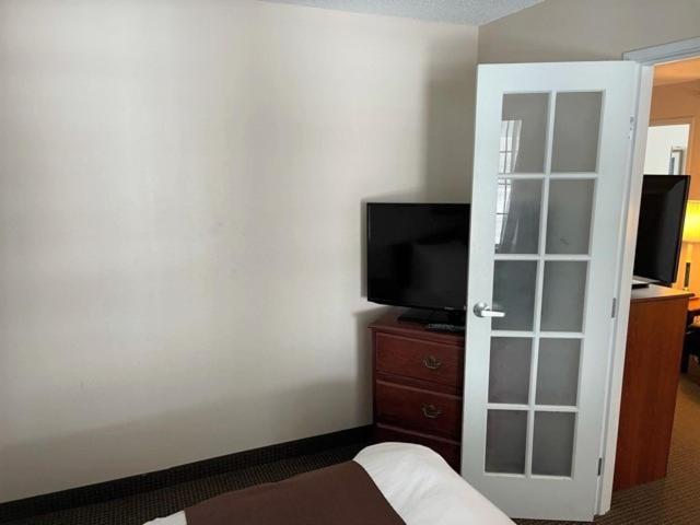 River Hills Hotel- Mankato photo 28