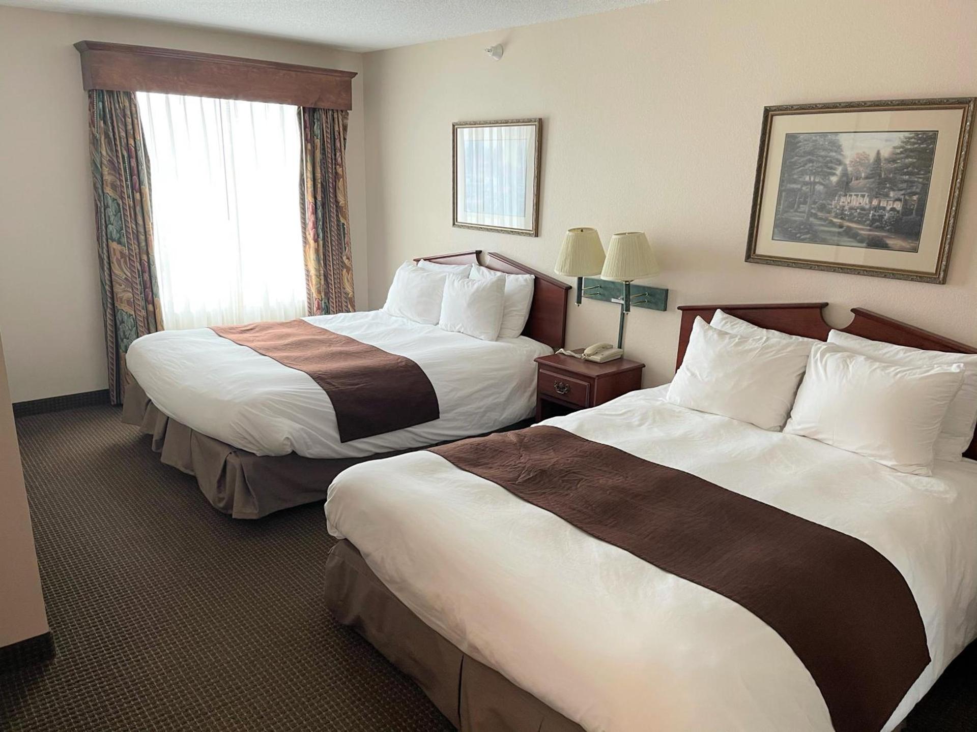 River Hills Hotel- Mankato photo 32