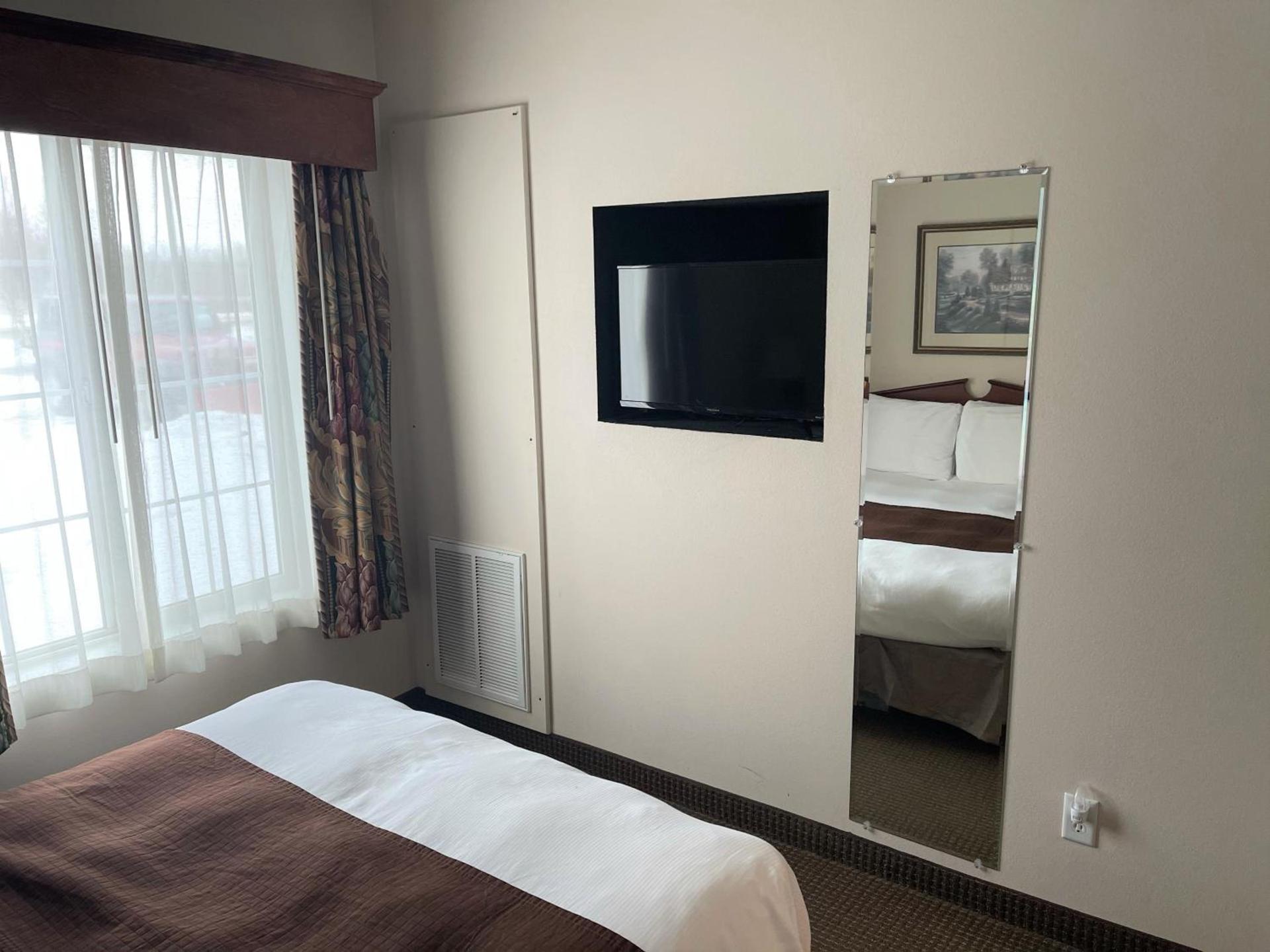River Hills Hotel- Mankato photo 39