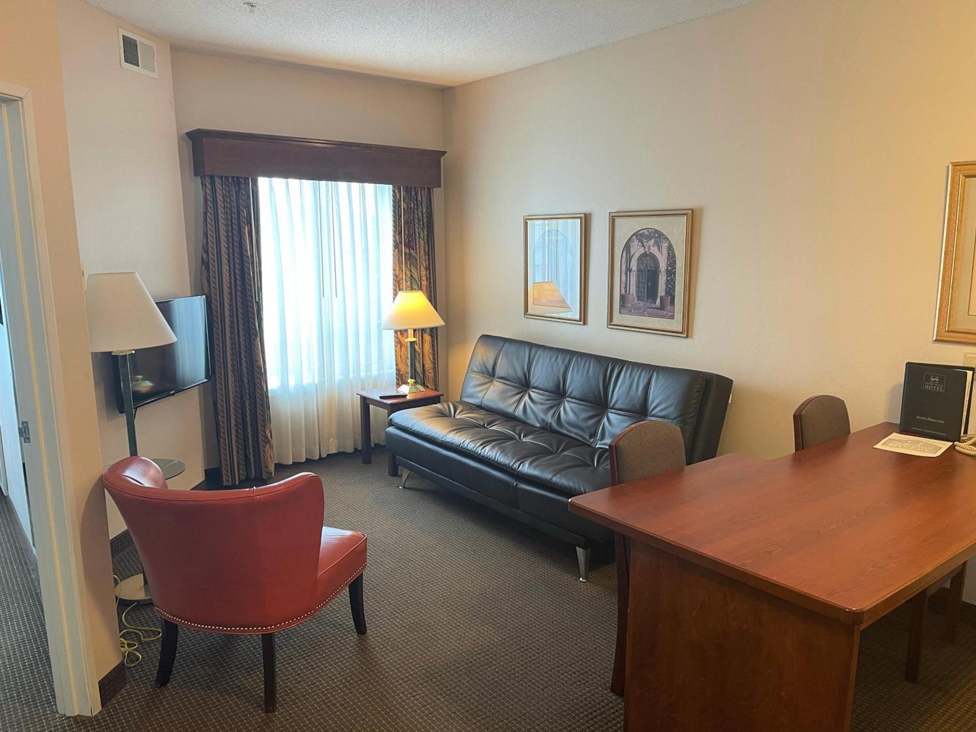 River Hills Hotel- Mankato photo 34