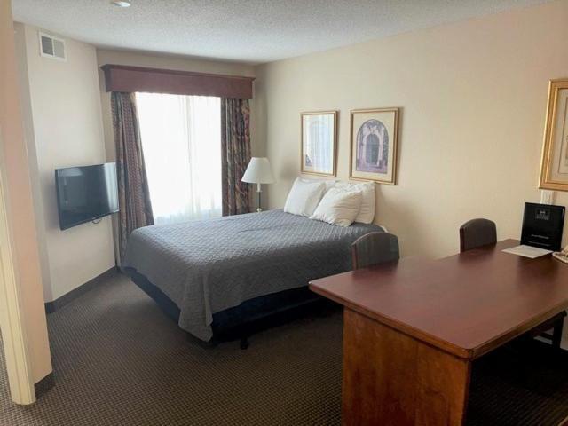 River Hills Hotel- Mankato photo 41